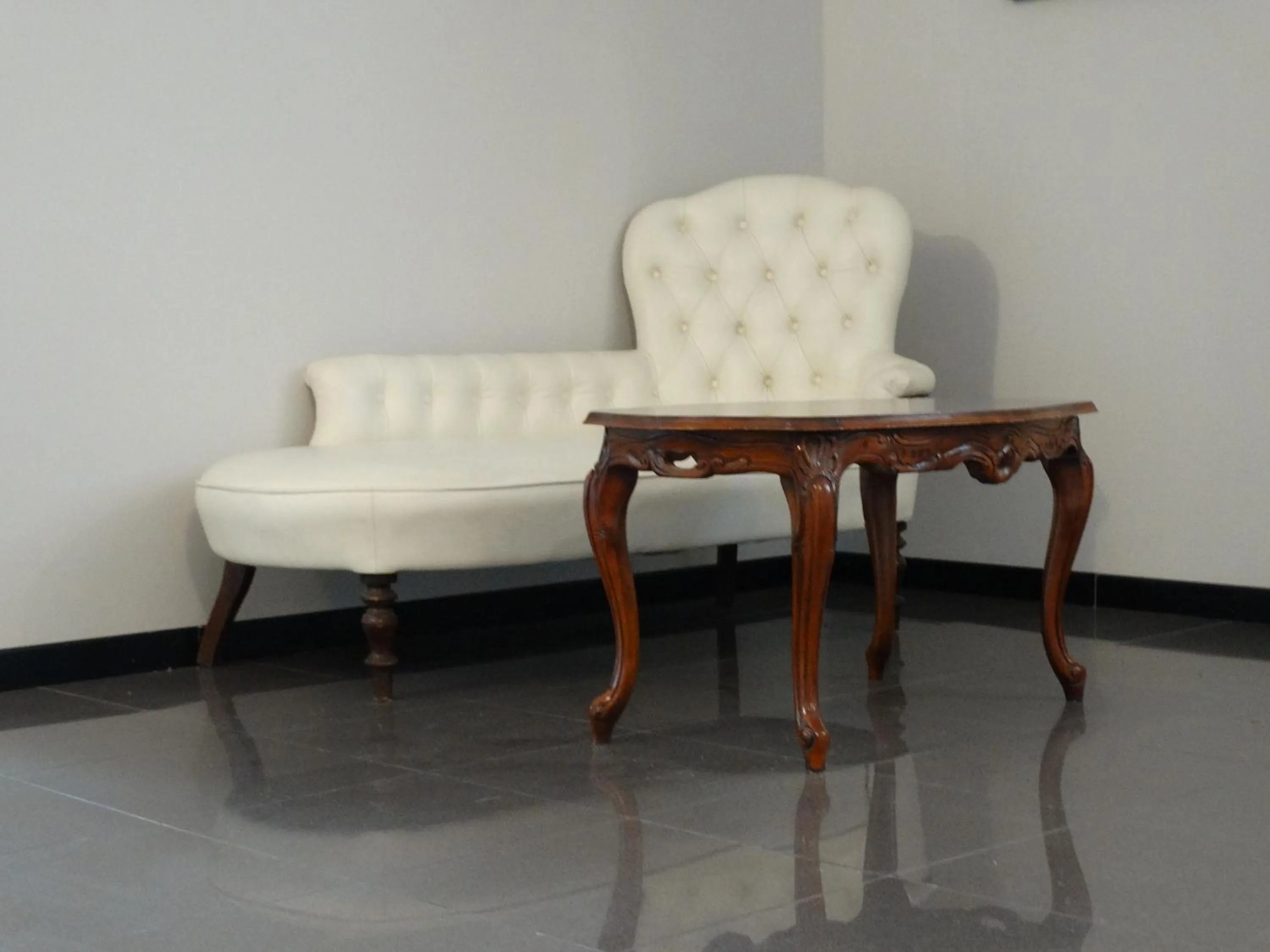 Property building in Hotel Moderno