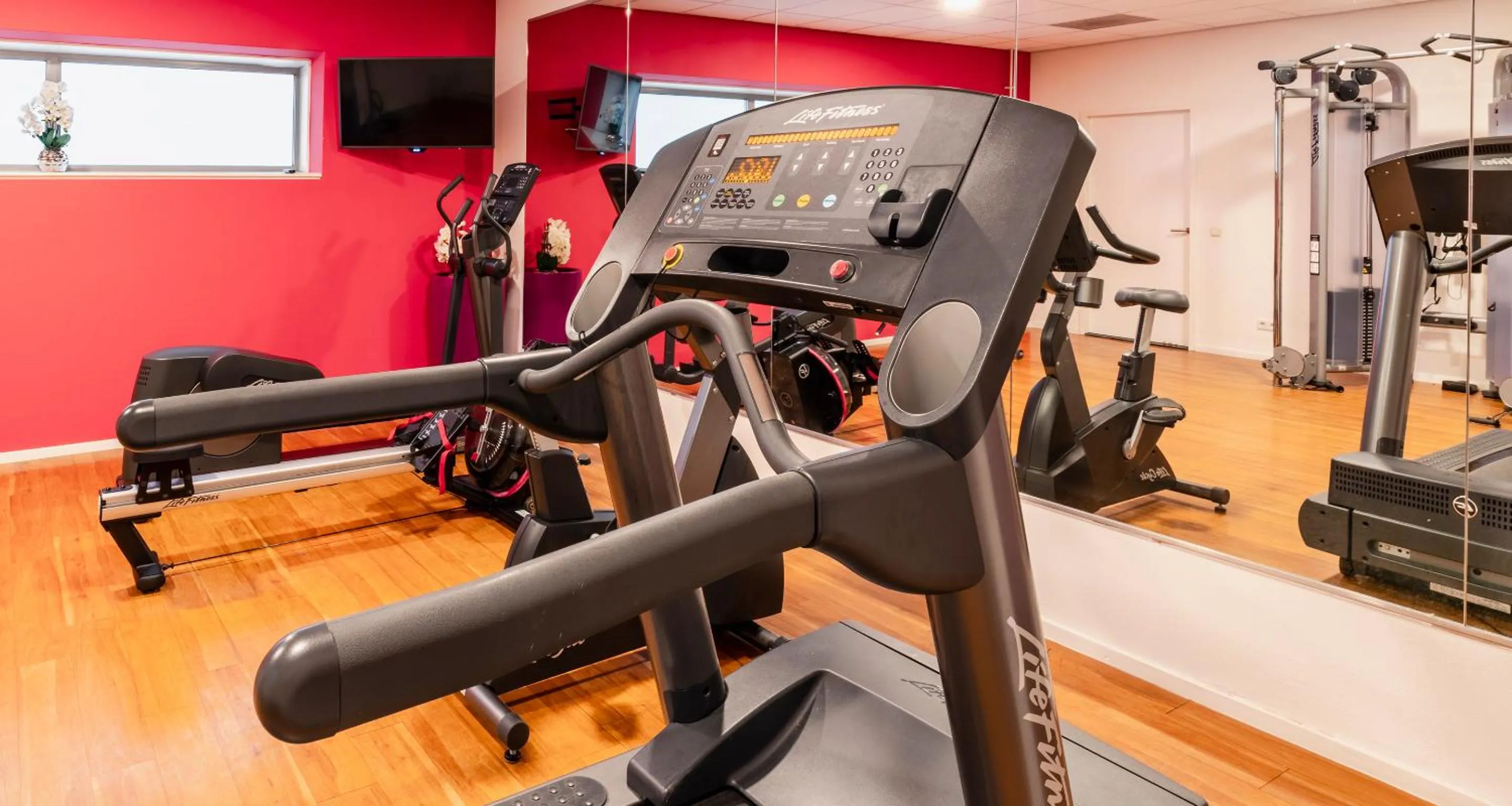 Fitness centre/facilities in PLAZA Premium Grand Winston