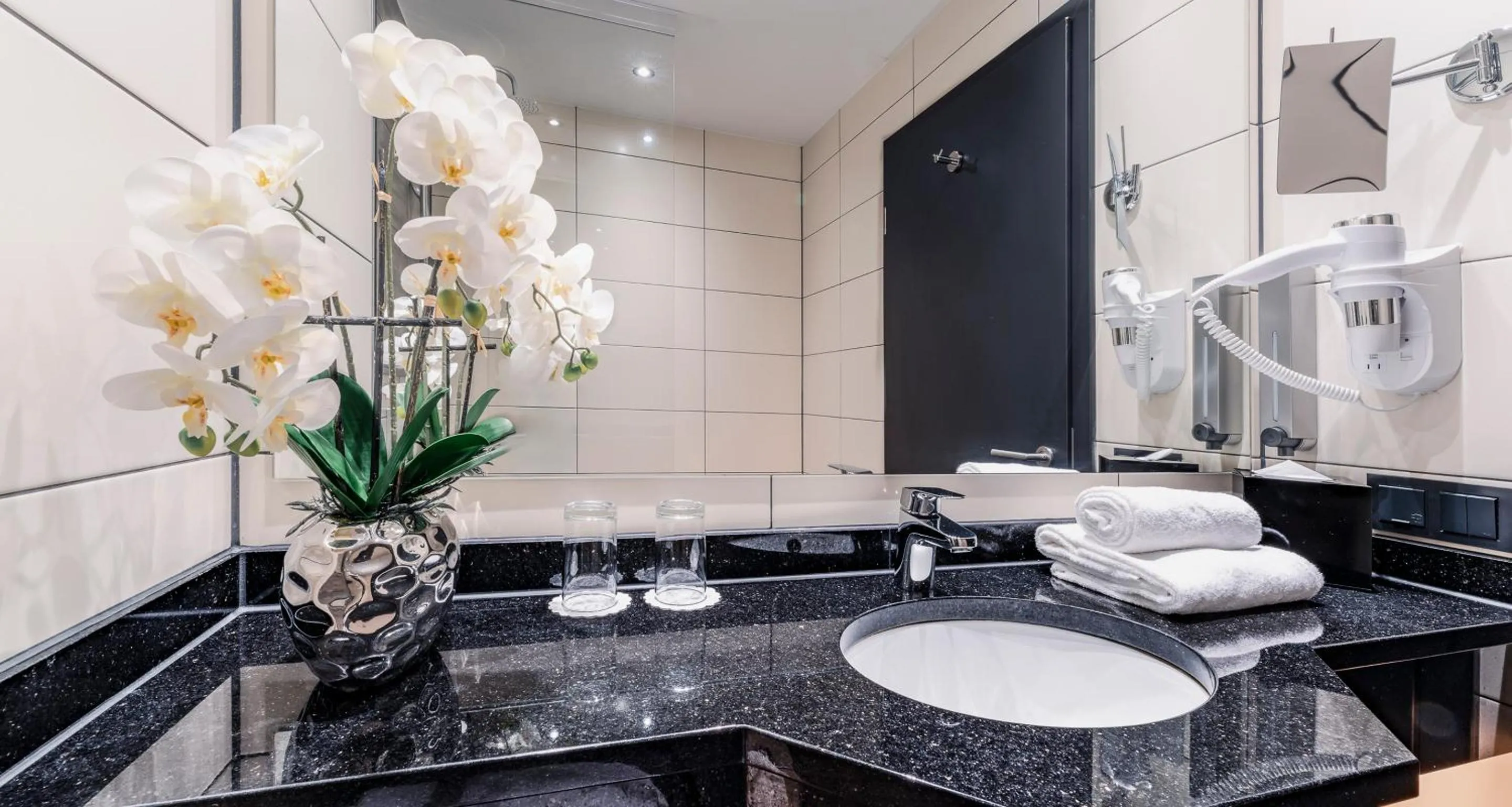 Bathroom in PLAZA Premium Grand Winston