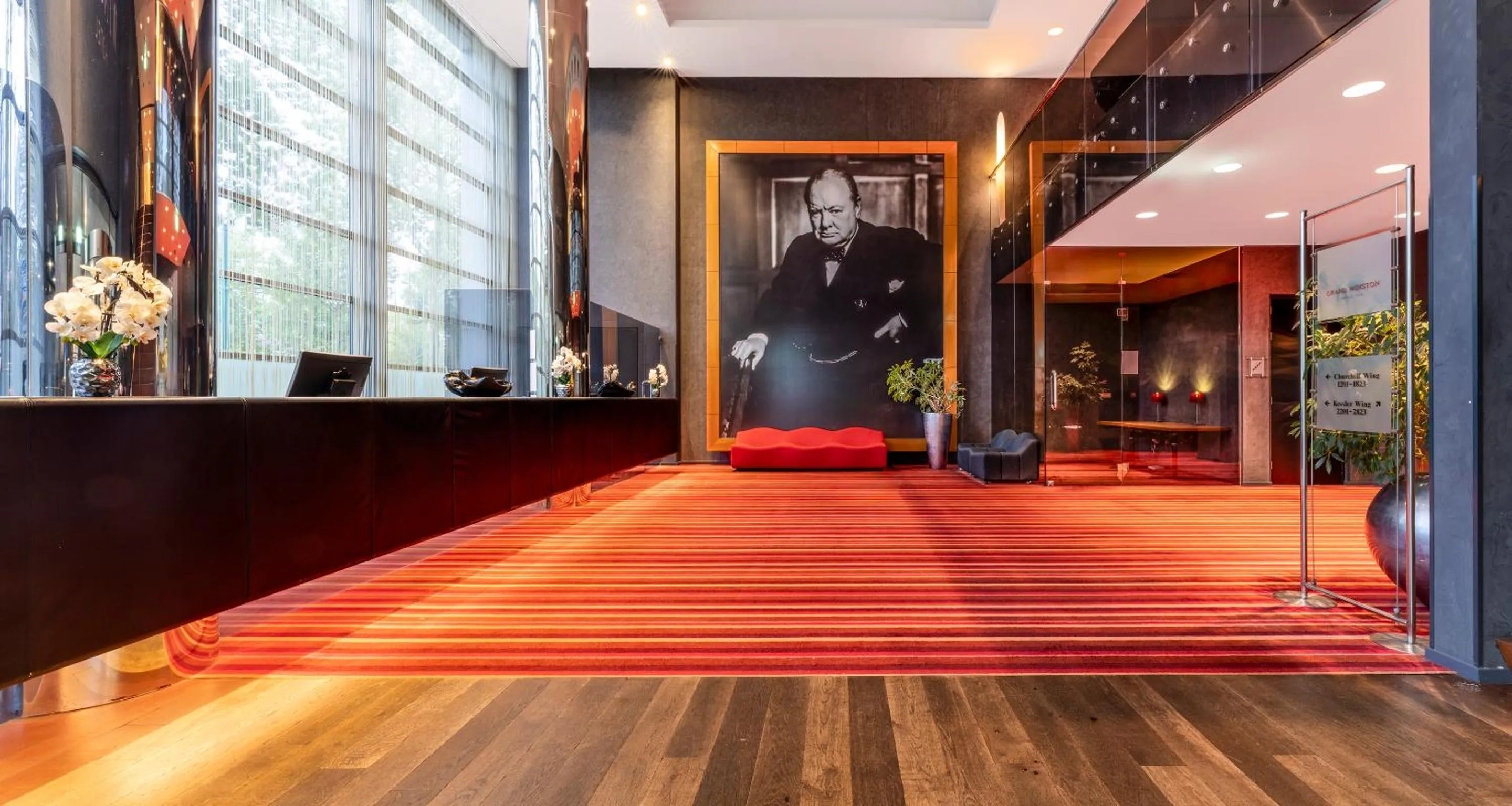 Lobby or reception in PLAZA Premium Grand Winston