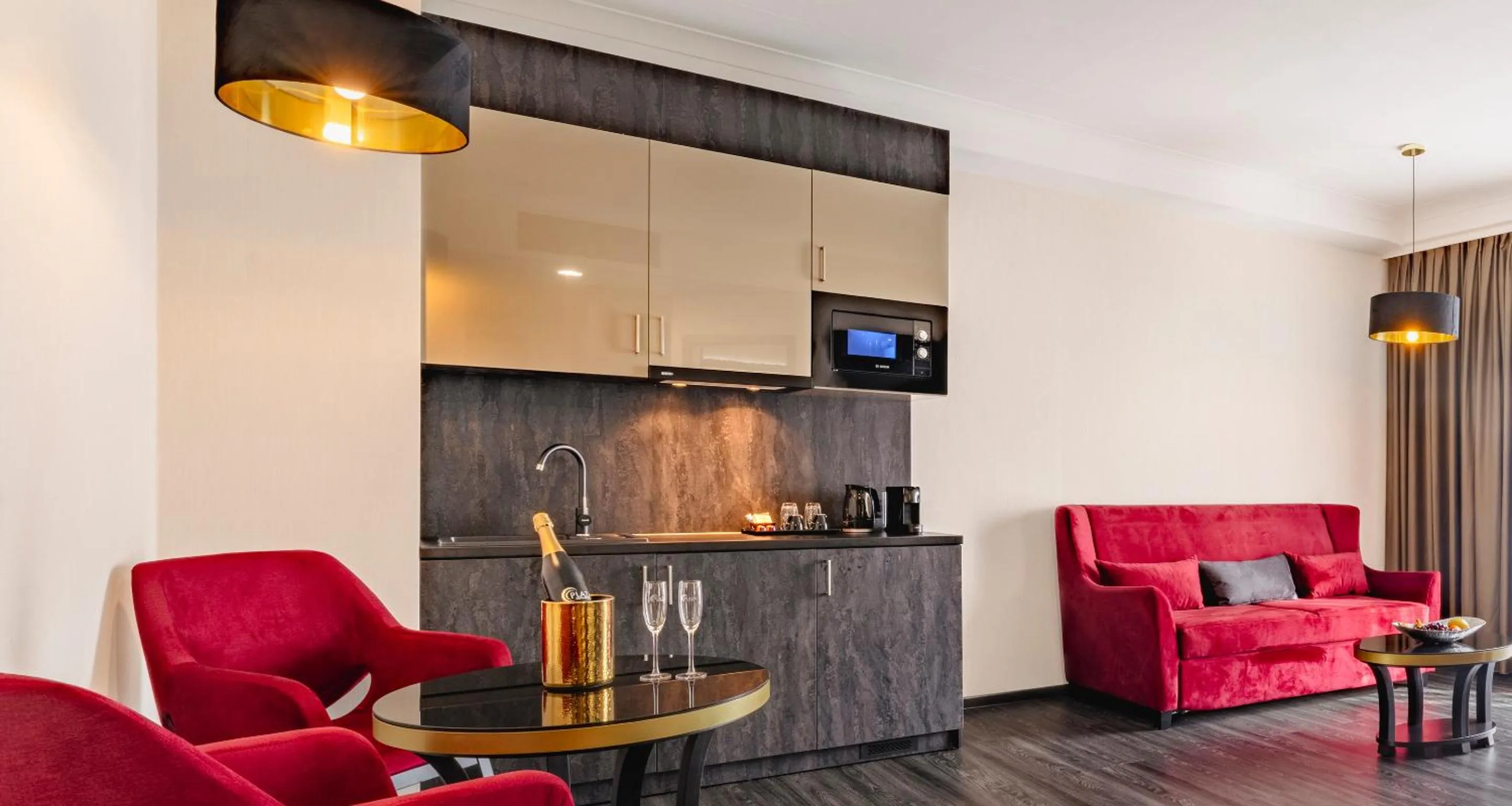Kitchen or kitchenette in PLAZA Premium Grand Winston
