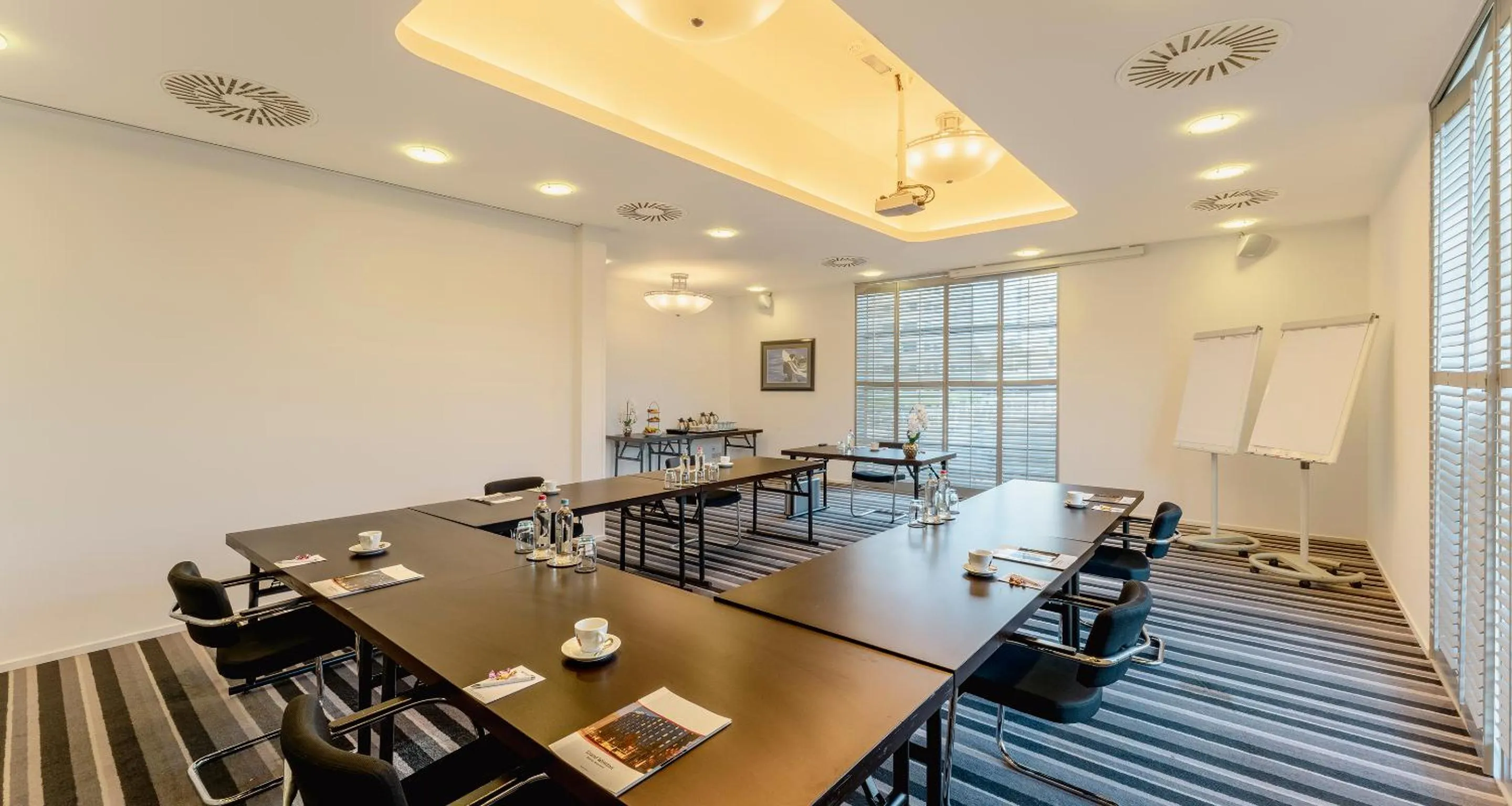 Meeting/conference room in PLAZA Premium Grand Winston