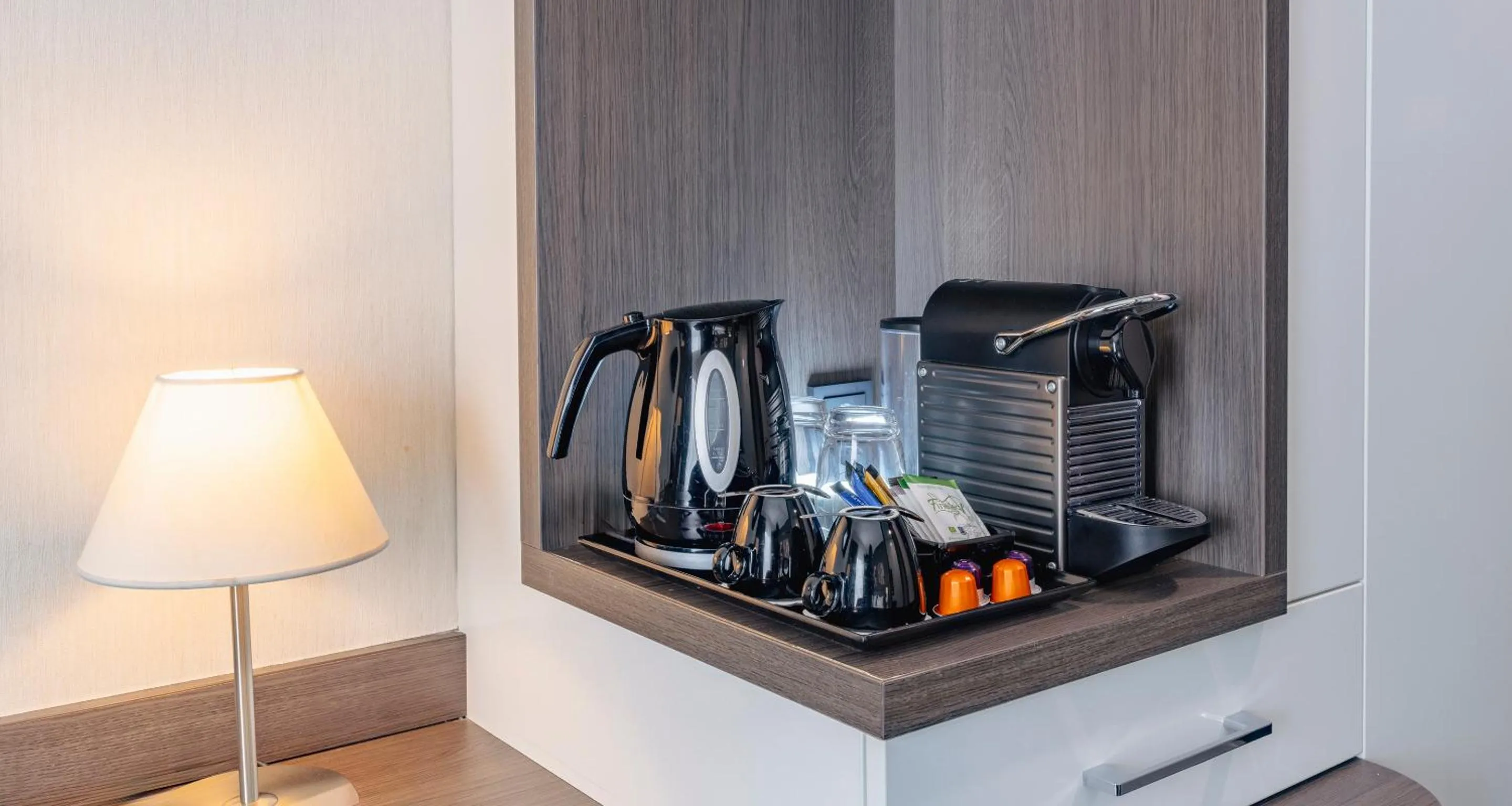 Coffee/tea facilities in PLAZA Premium Grand Winston