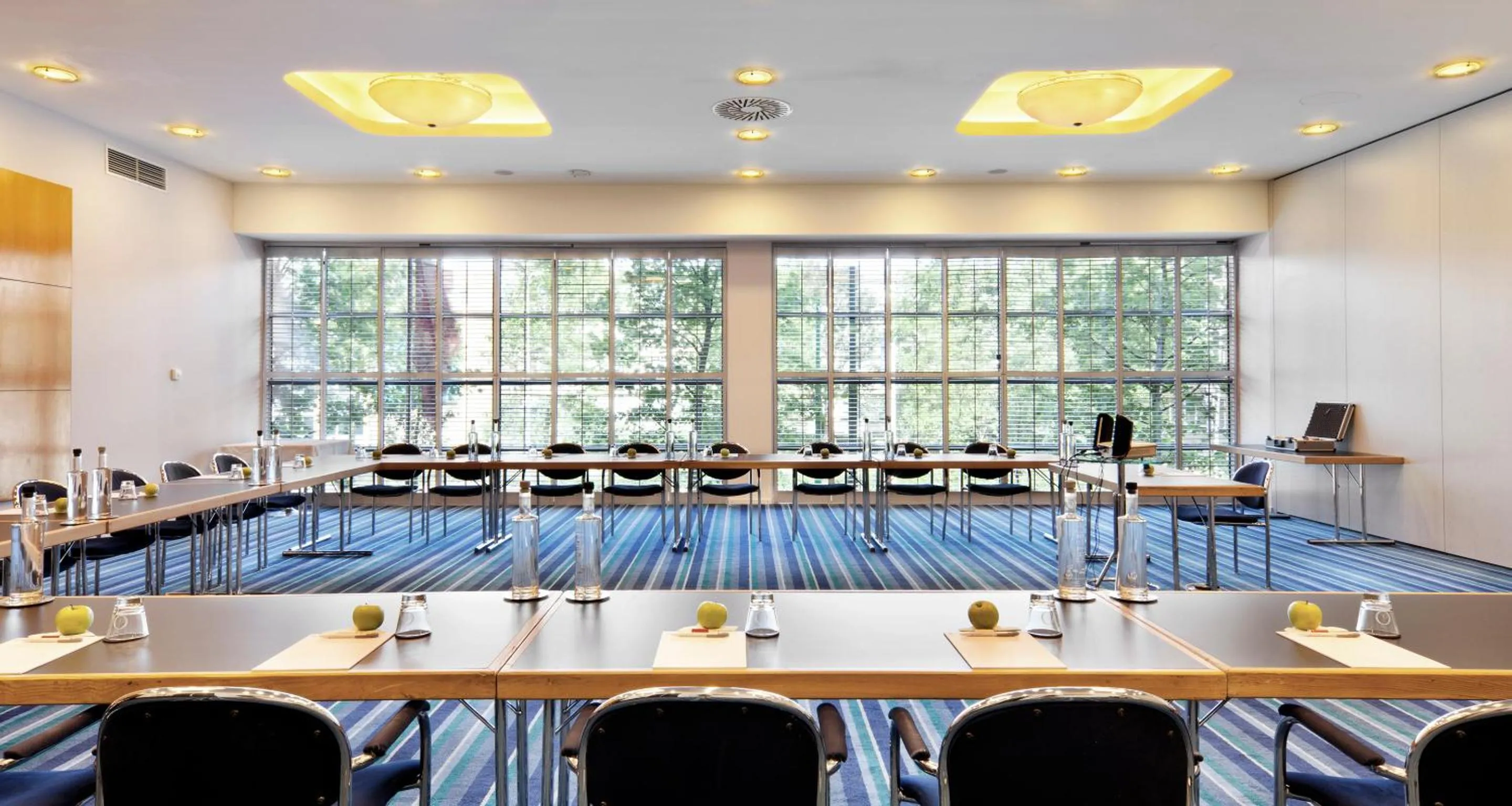 Meeting/conference room in PLAZA Premium Grand Winston