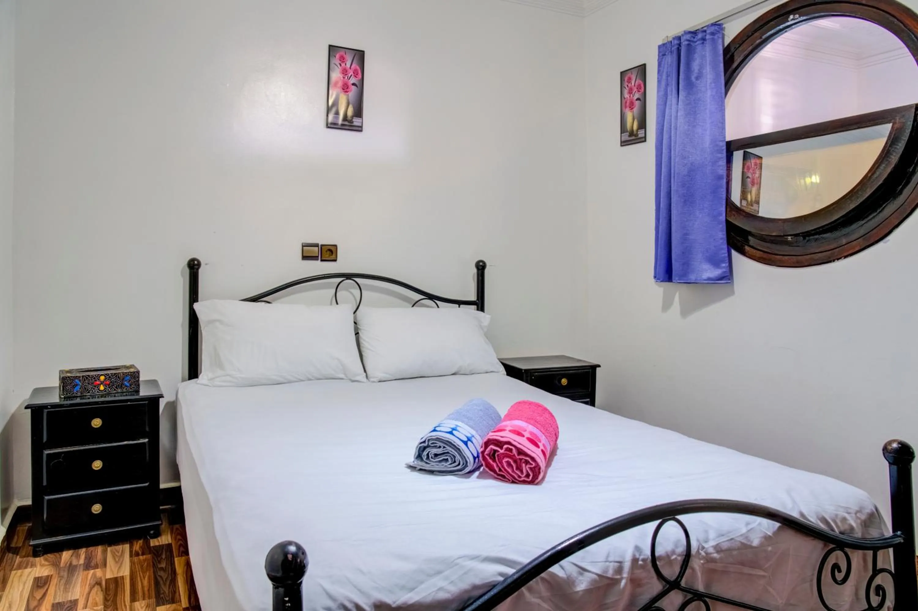 Bedroom, Bed in Dinosaur Anza Surf House