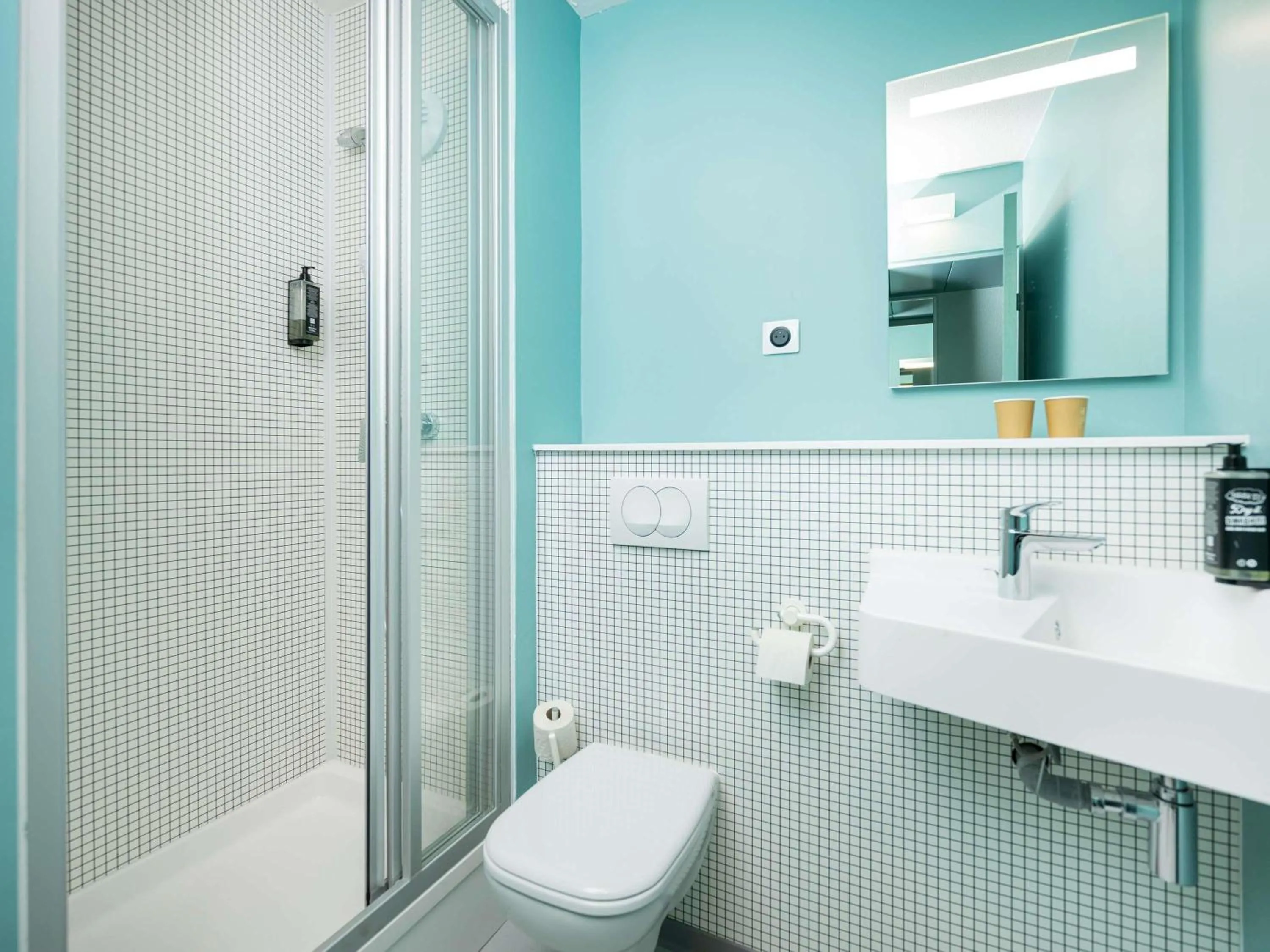 Bedroom in Ibis Budget Lyon Caluire Cité Internationale