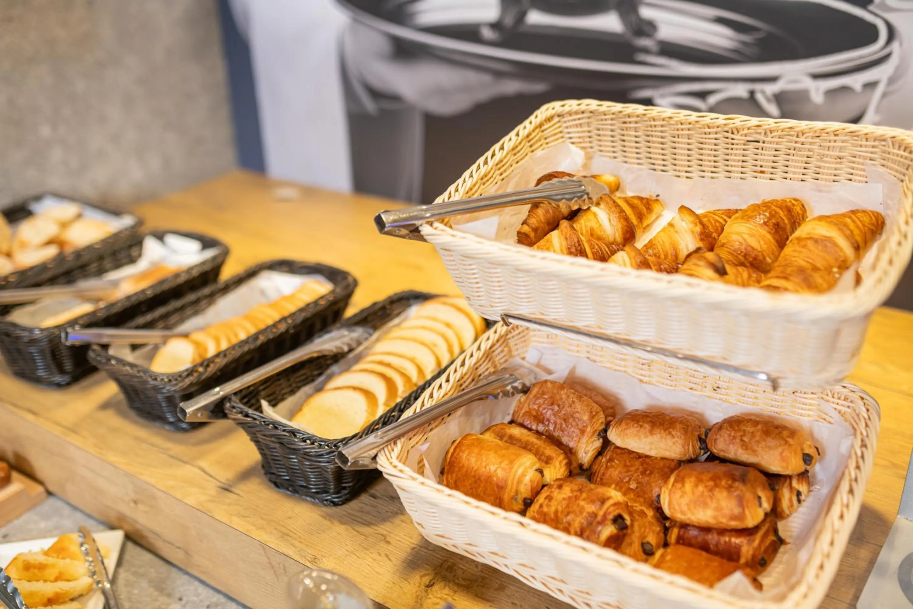 Buffet breakfast in Ibis Budget Lyon Caluire Cité Internationale