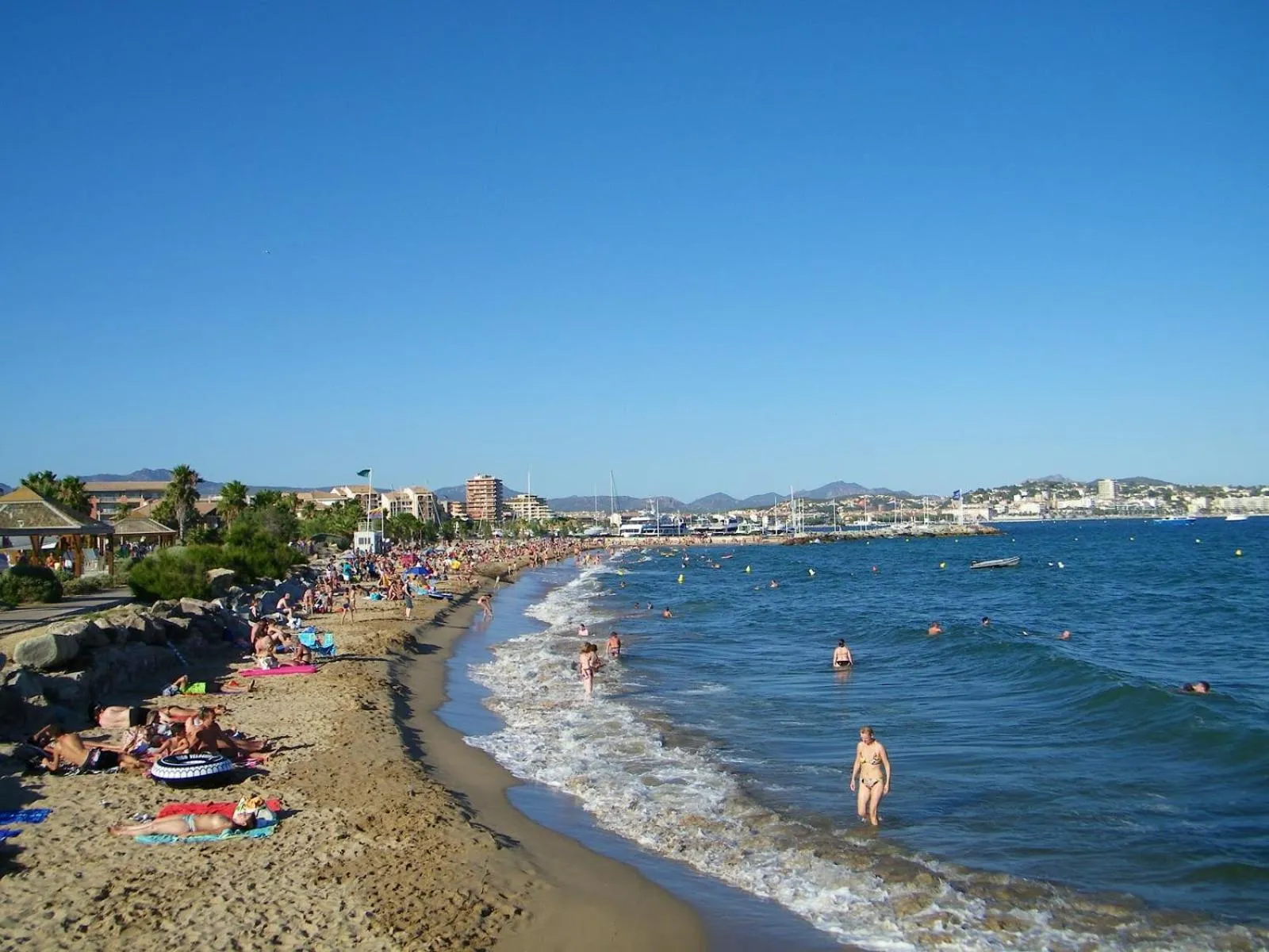 Bird's eye view in Ibis Budget Fréjus St Raphaël centre