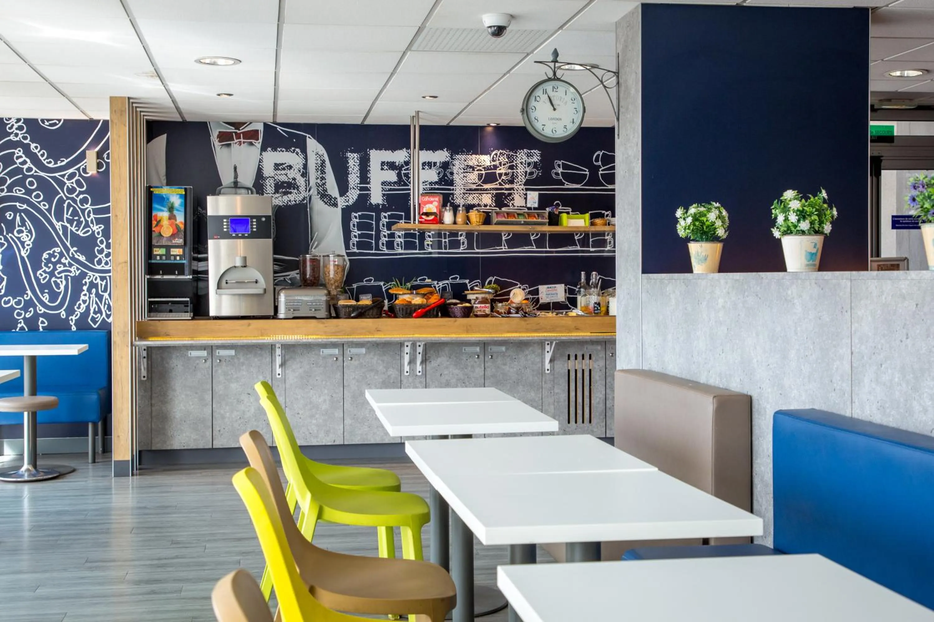 Restaurant/places to eat in Ibis Budget Fréjus St Raphaël centre