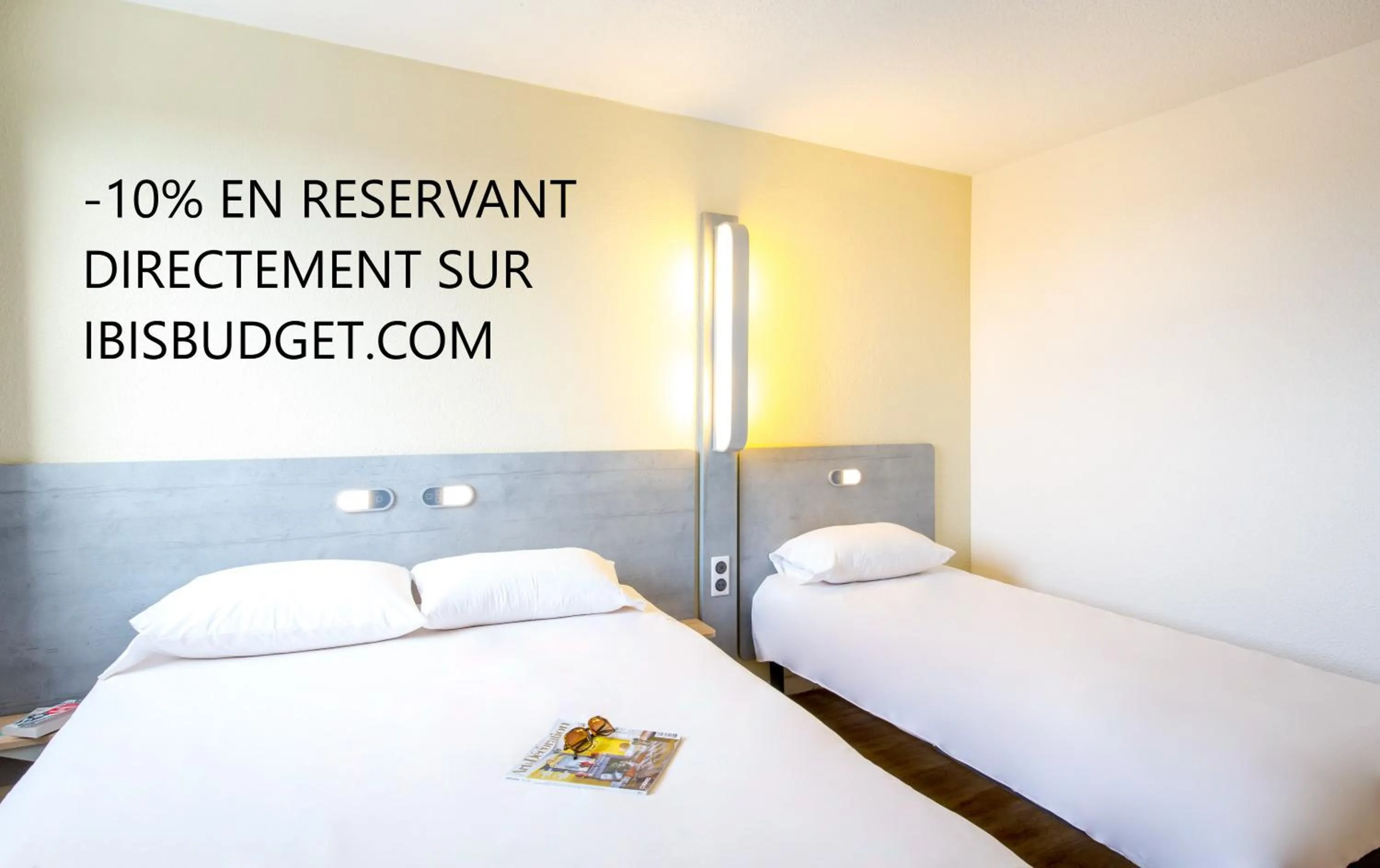 Bedroom, Bed in Ibis Budget Fréjus St Raphaël centre