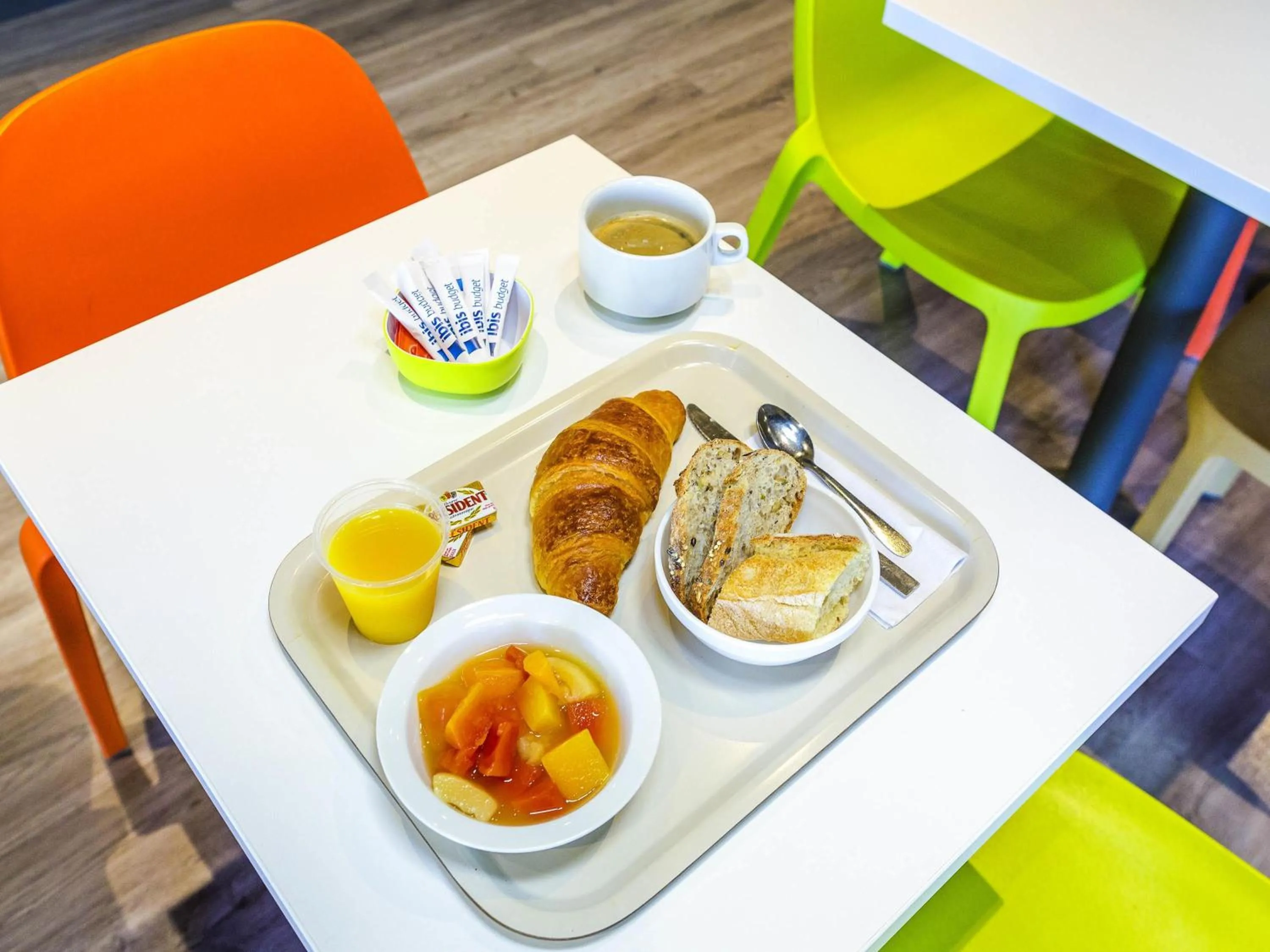 Breakfast in ibis budget Aubagne Paluds Agora