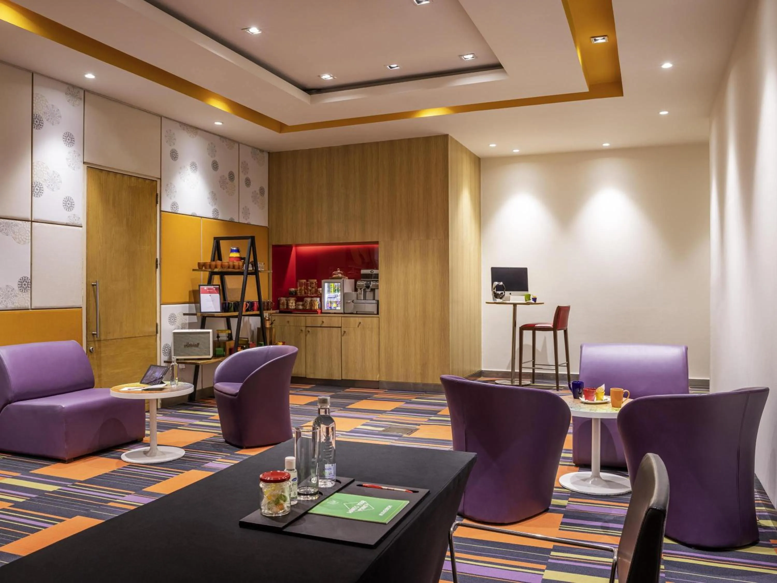 Meeting/conference room in ibis Chennai Sipcot - An Accor Brand
