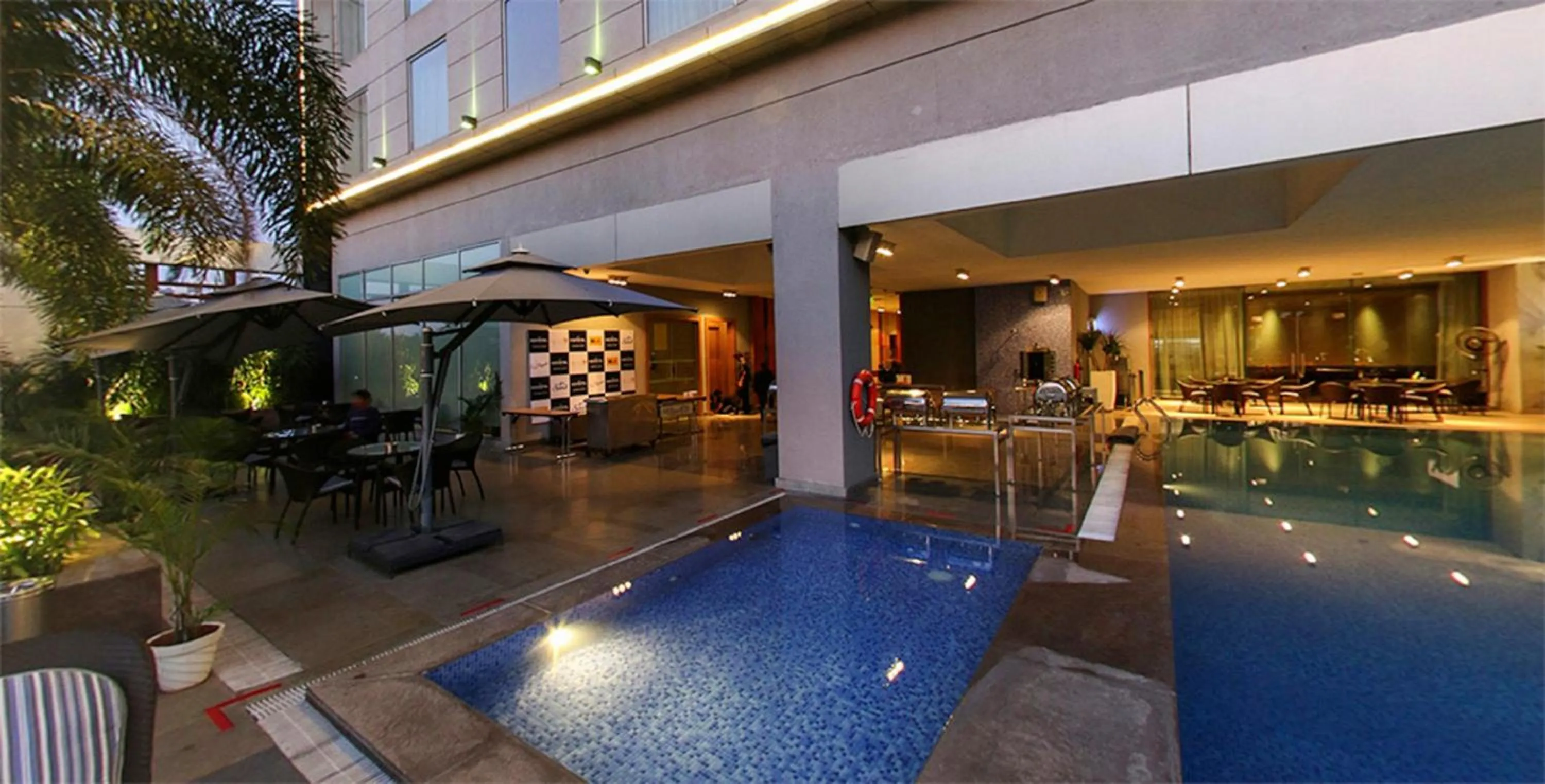 Swimming pool in Novotel Chennai Sipcot