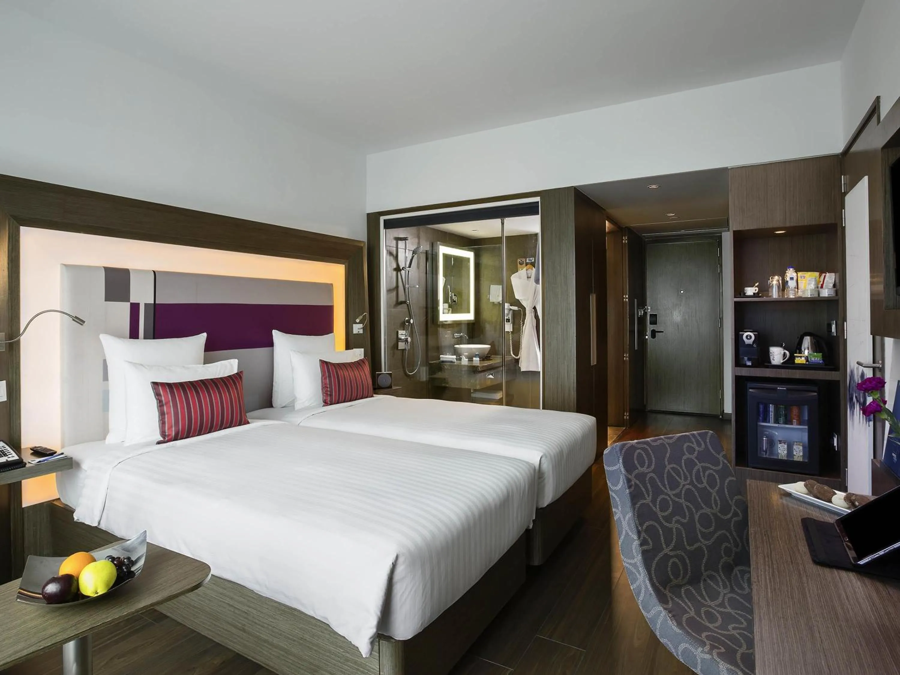 Bedroom, Bed in Novotel Chennai Sipcot