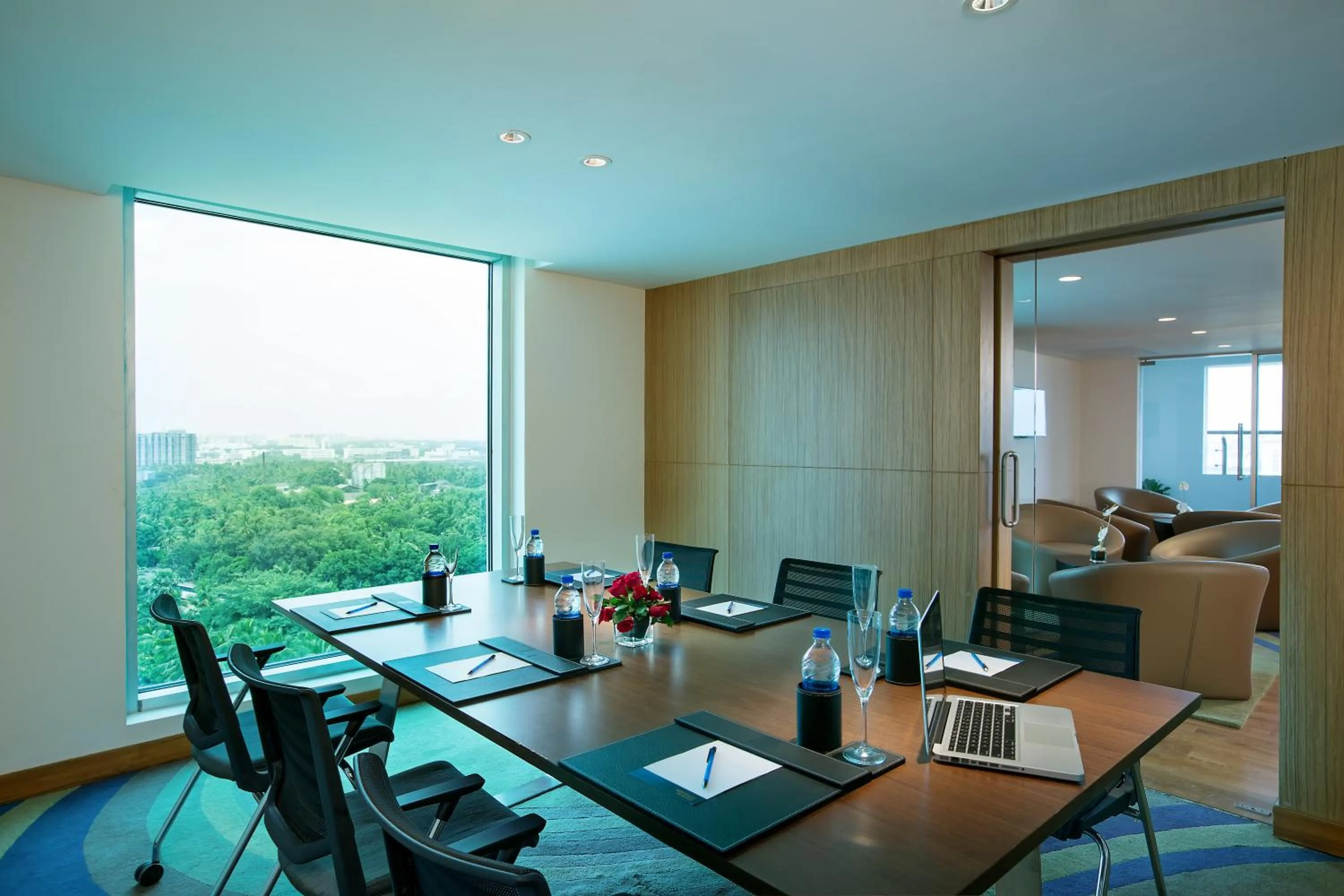 Business facilities in Novotel Chennai Sipcot