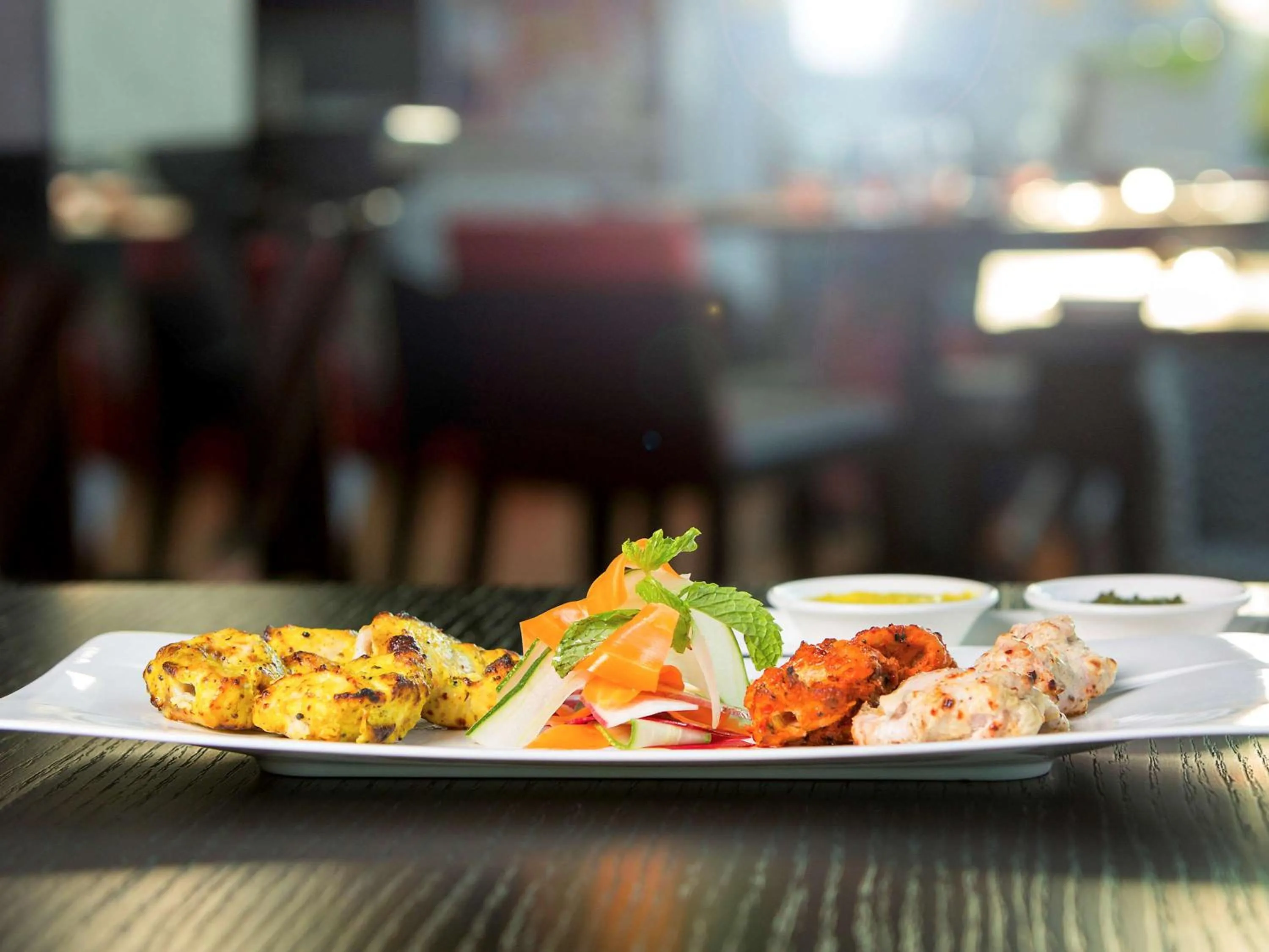 Restaurant/places to eat in Novotel Chennai Sipcot