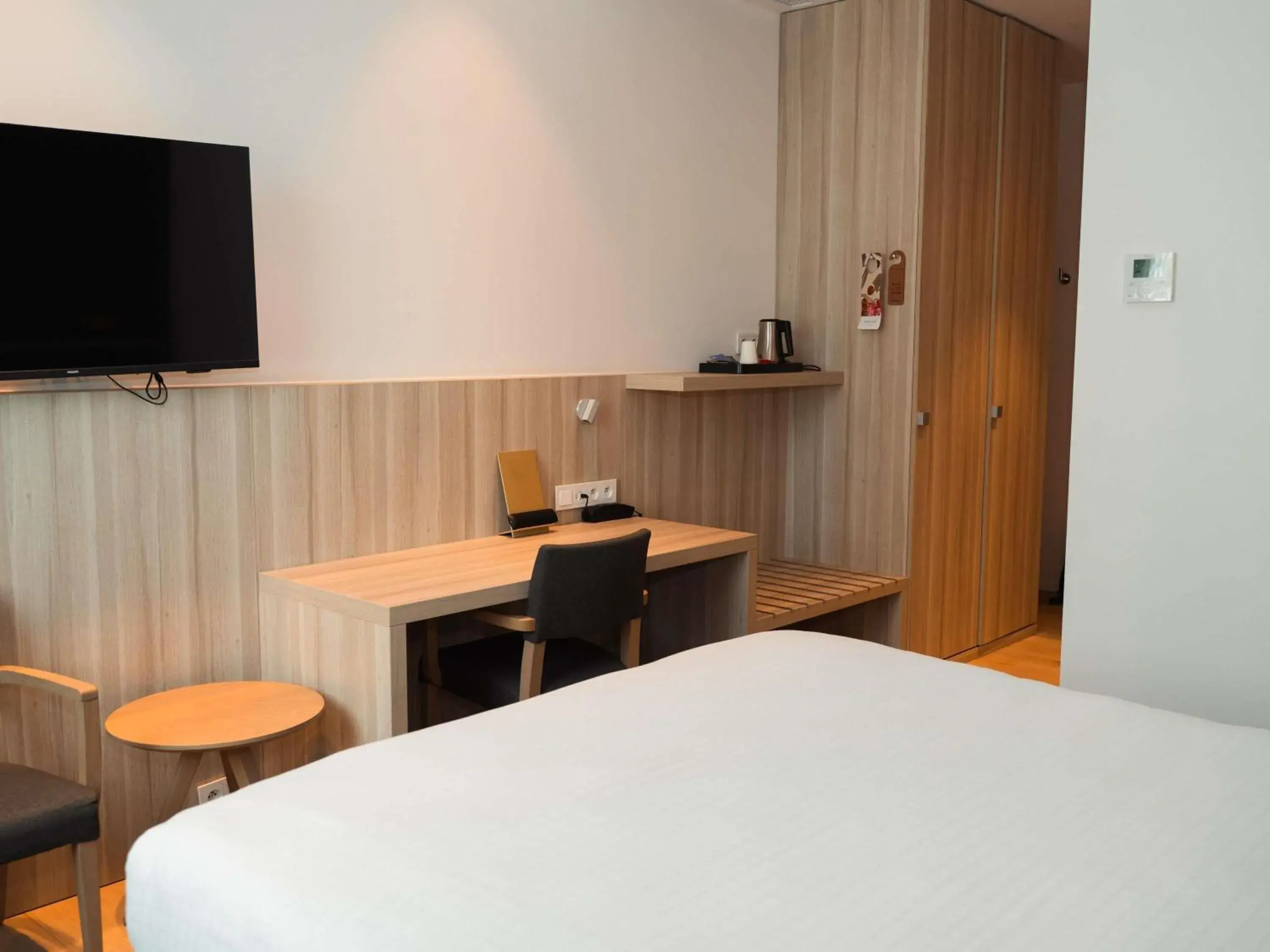 Superior Room with two single beds in Mercure Roeselare Superior Room with two single beds in Mercure Roeselare