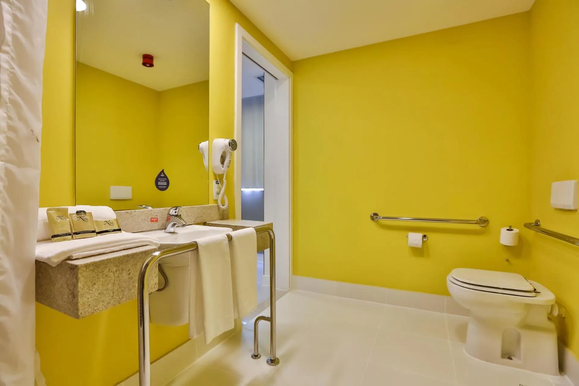 Bathroom in Nobile Inn Pampulha