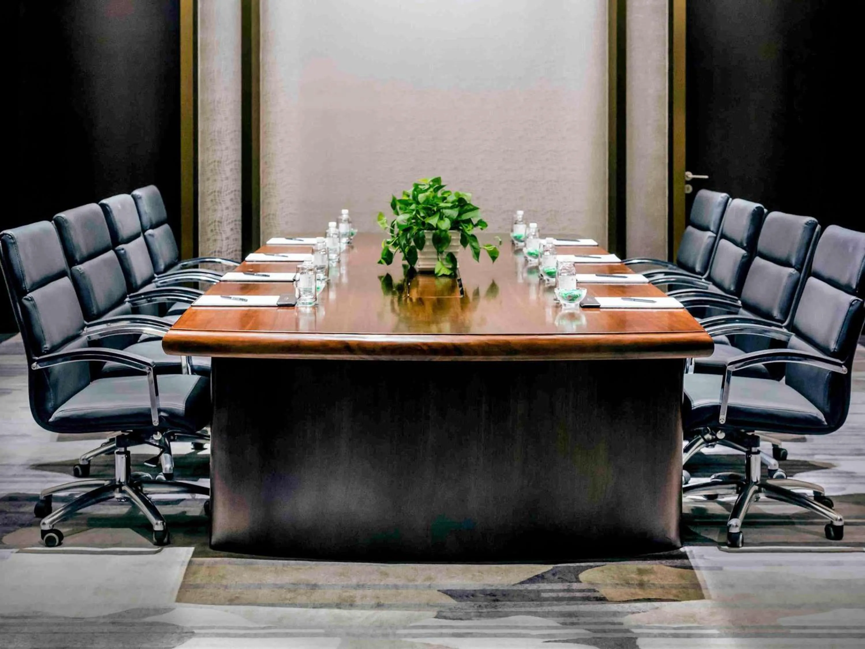 Meeting/conference room in Pullman Changshu Leeman