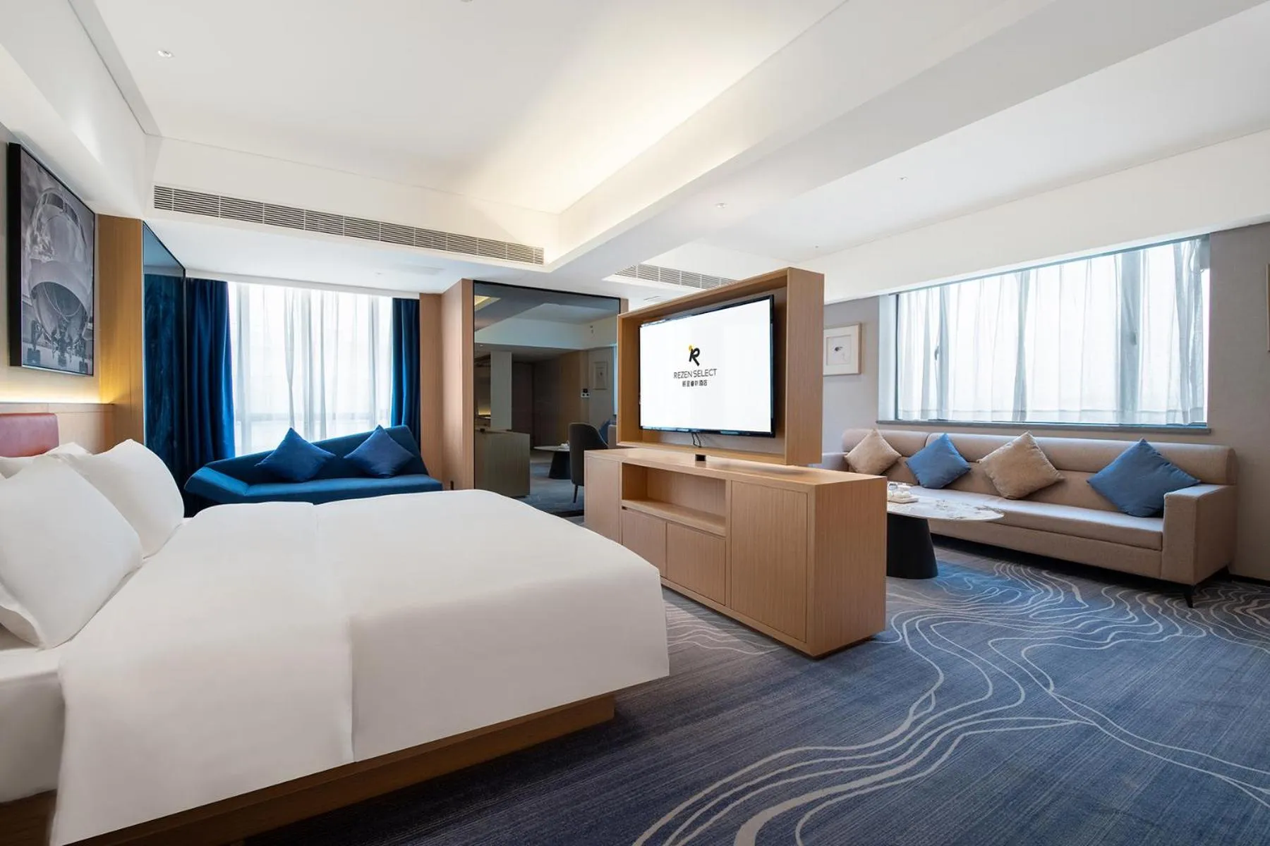 Photo of the whole room, Bed in Rezen Select Hotel Guangzhou Baiyun Airport