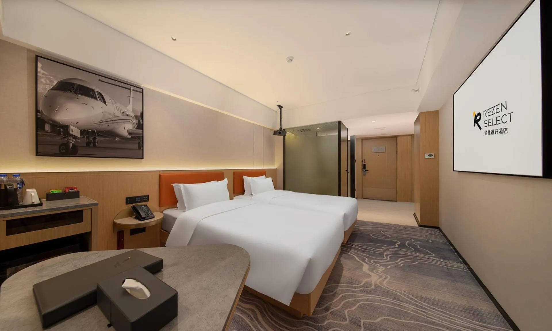 Photo of the whole room, Bed in Rezen Select Hotel Guangzhou Baiyun Airport