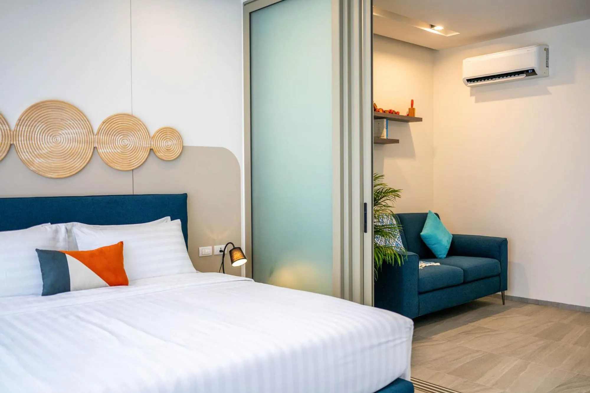 Seating area, Bed in HOMA Cherngtalay Phuket