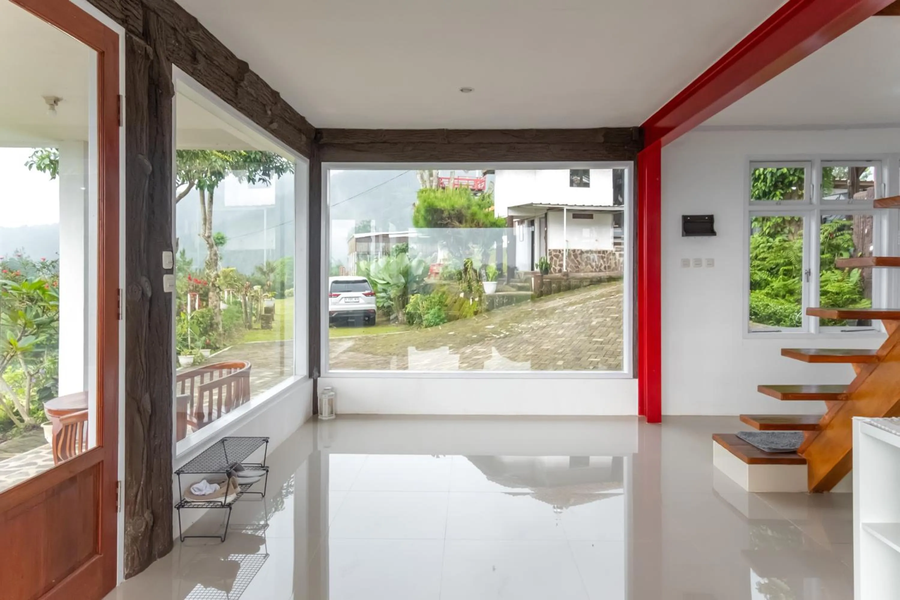 Hilltop Camp, Lembang