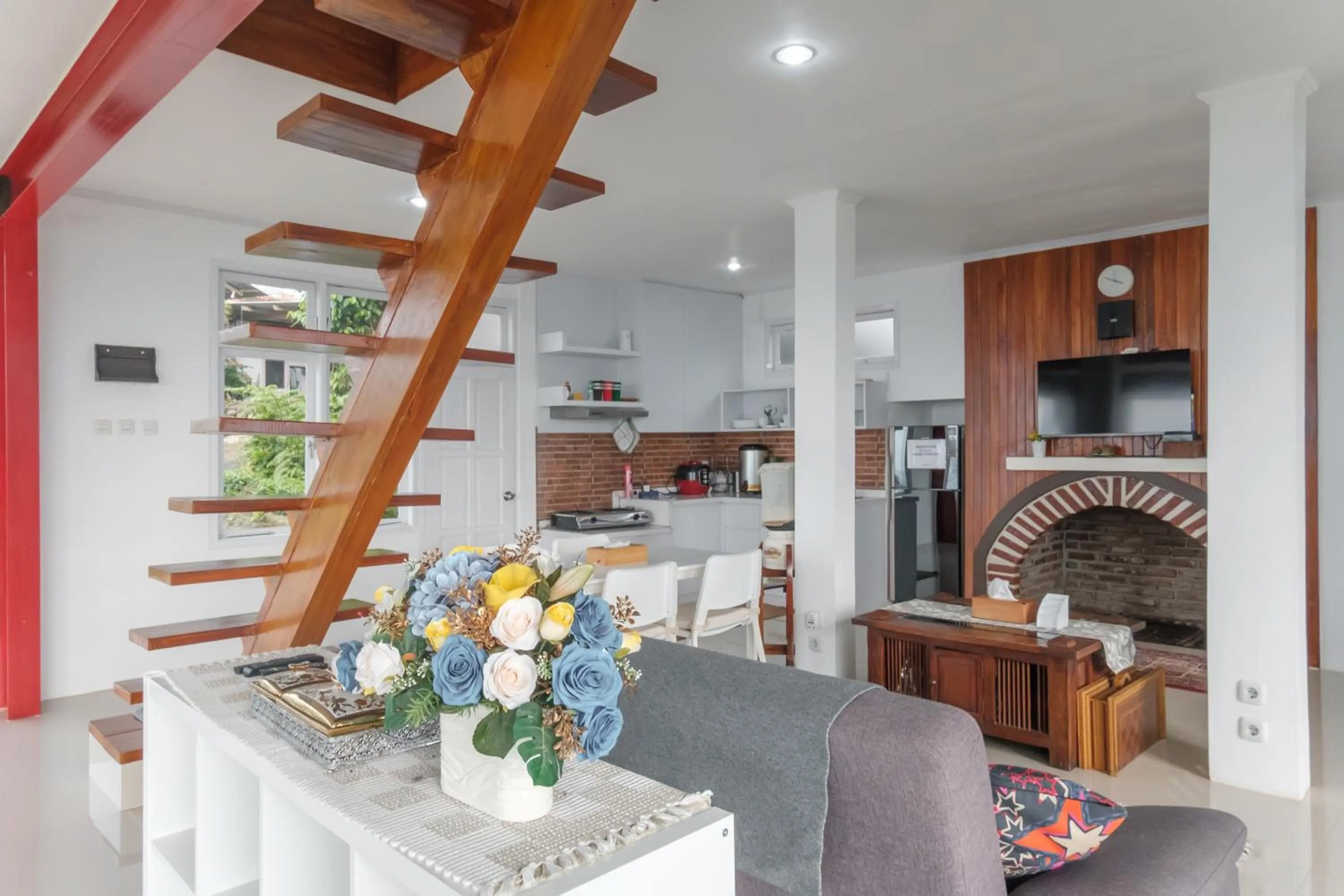 Hilltop Camp, Lembang