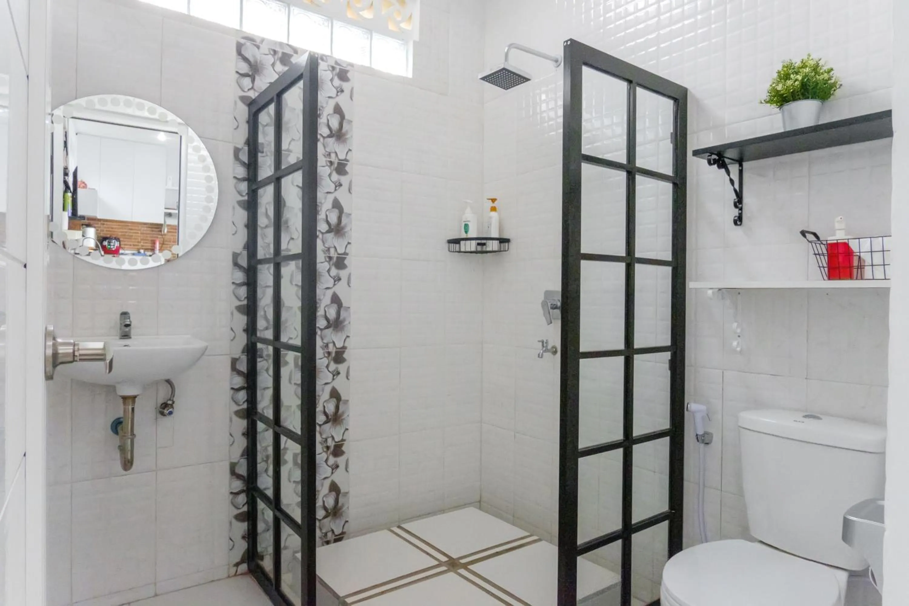 Hilltop Camp, Lembang