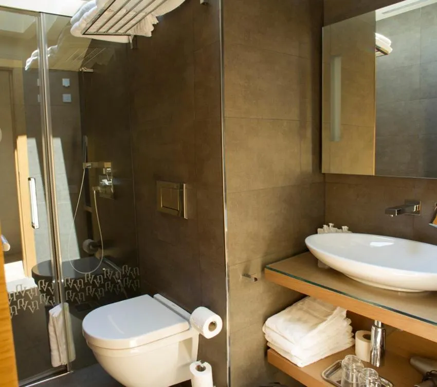 Bathroom in Apartaments Vall de Núria