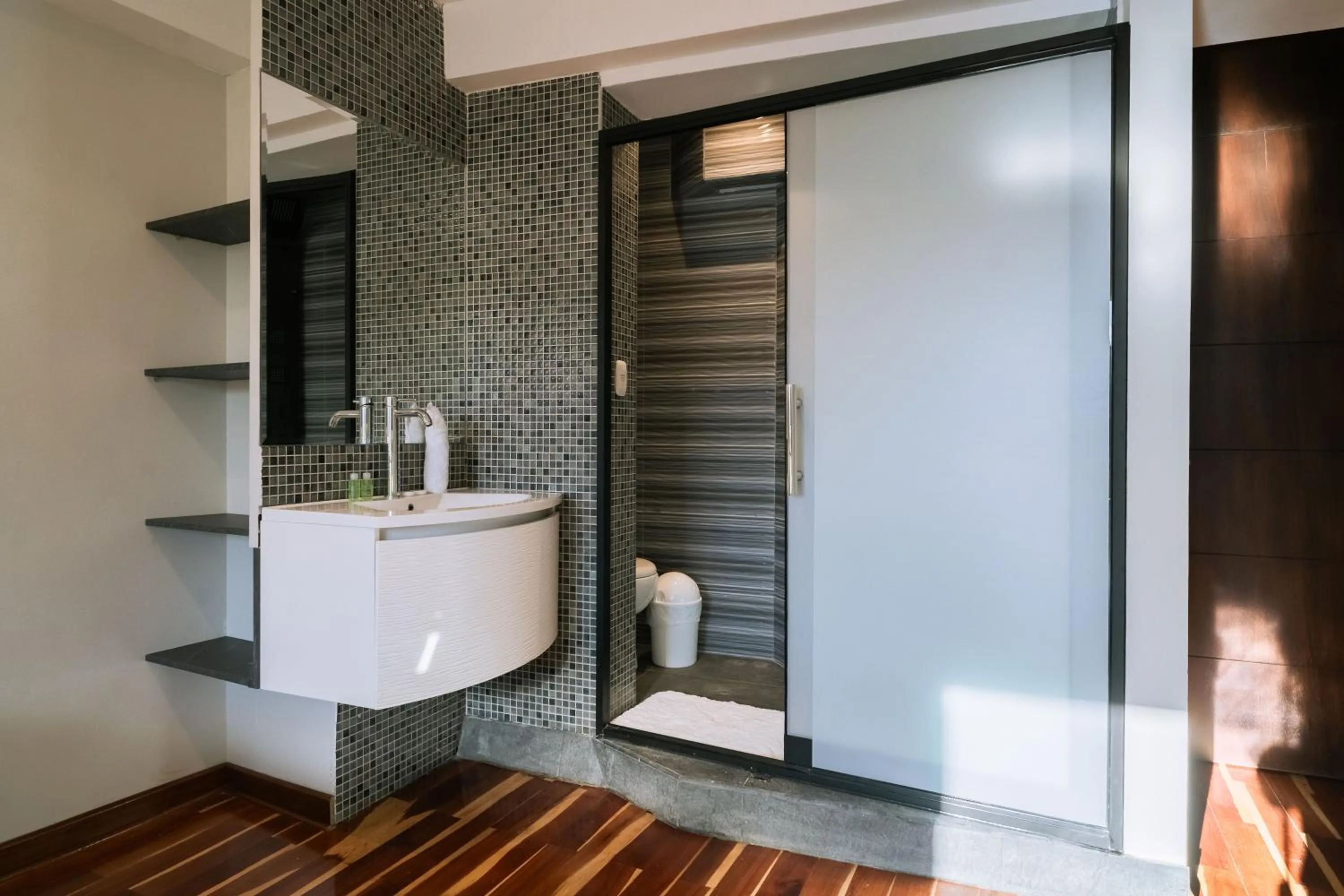 Bathroom in Hotel California Urubamba