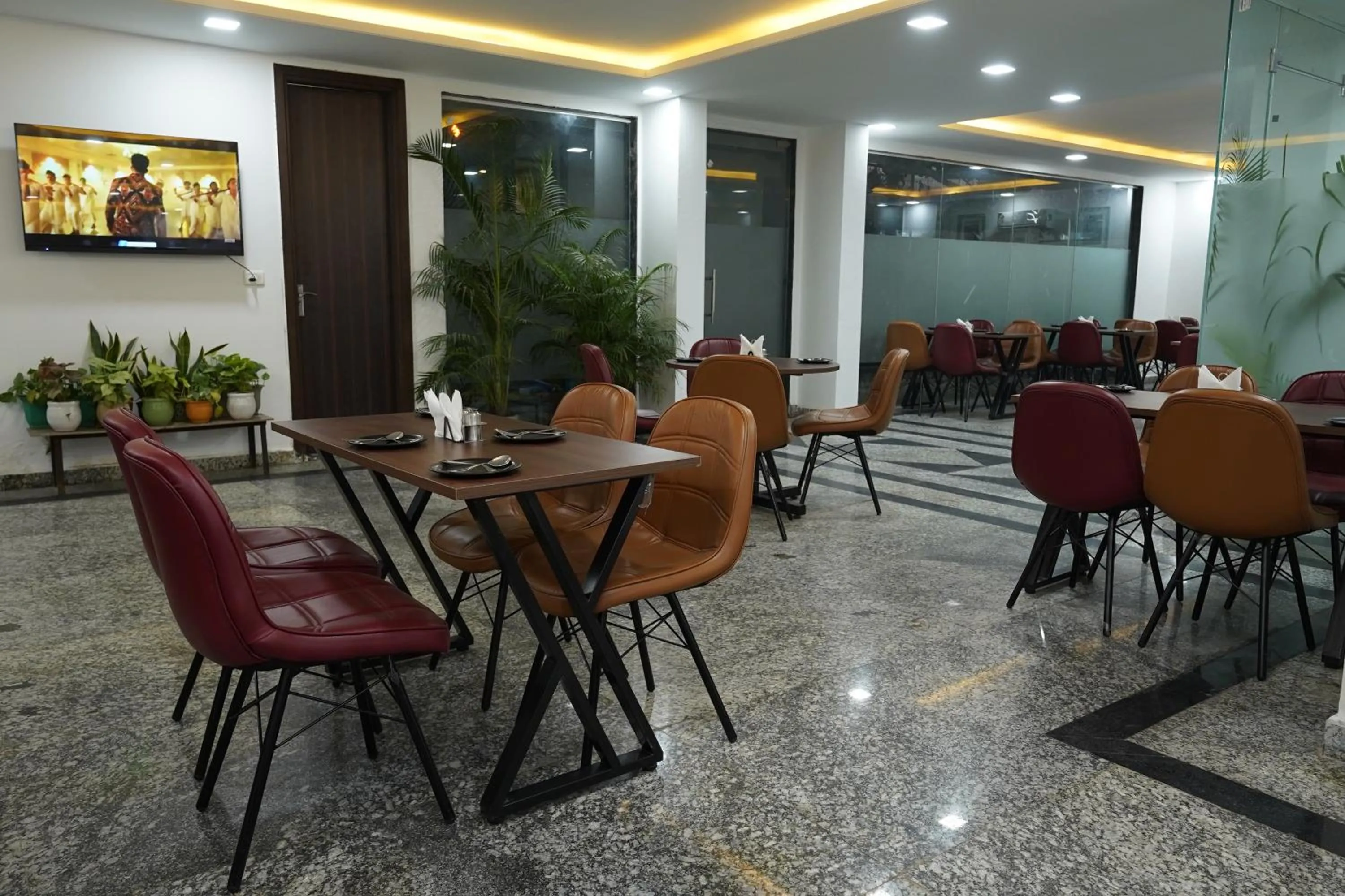 Restaurant/places to eat in Posh Garden Inn Artemis Hospital Road Gurgaon