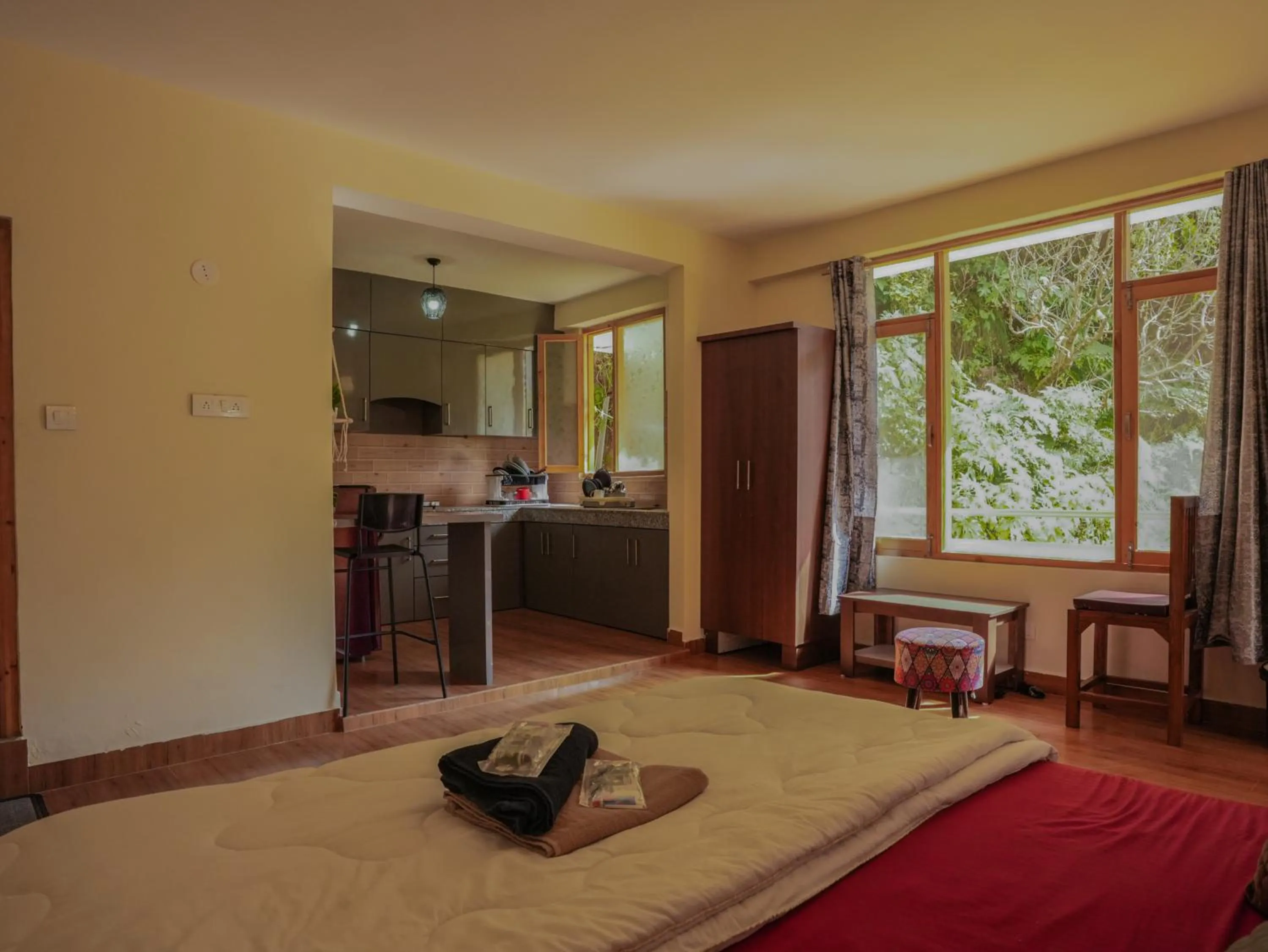 Alooma Cafe and Homestay