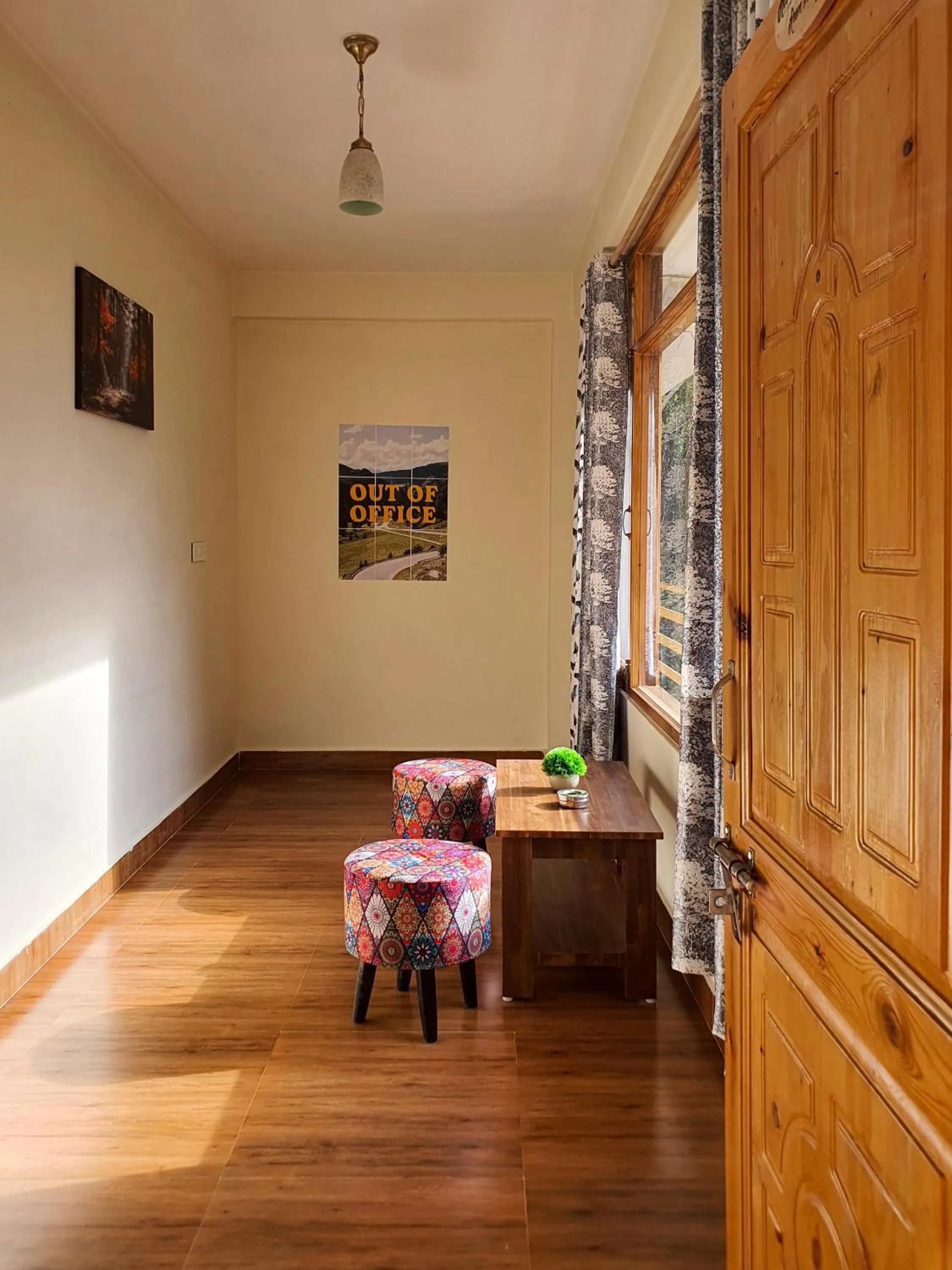 Alooma Cafe and Homestay