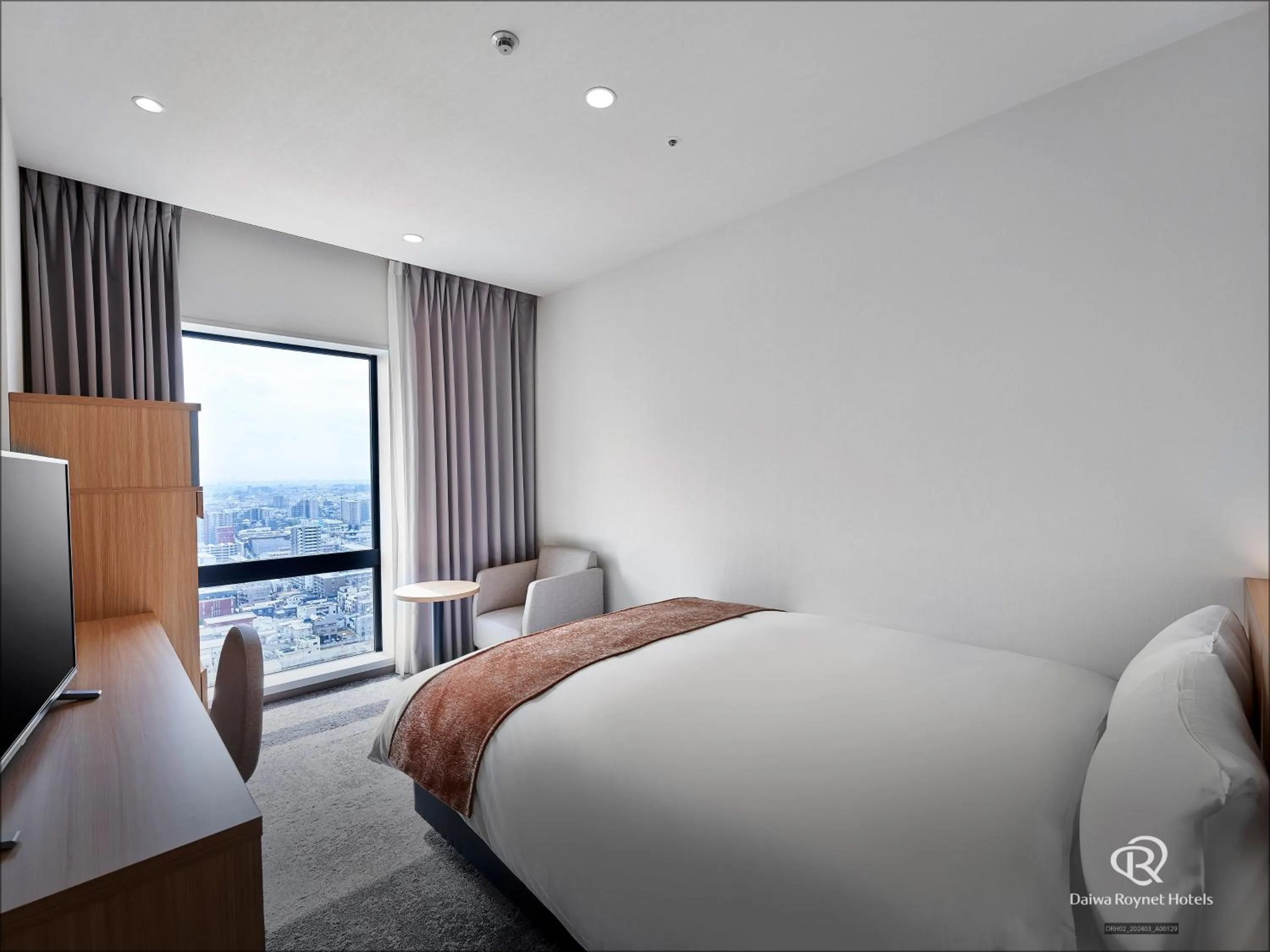 Bed in Daiwa Roynet Hotel Omiya-nishiguchi