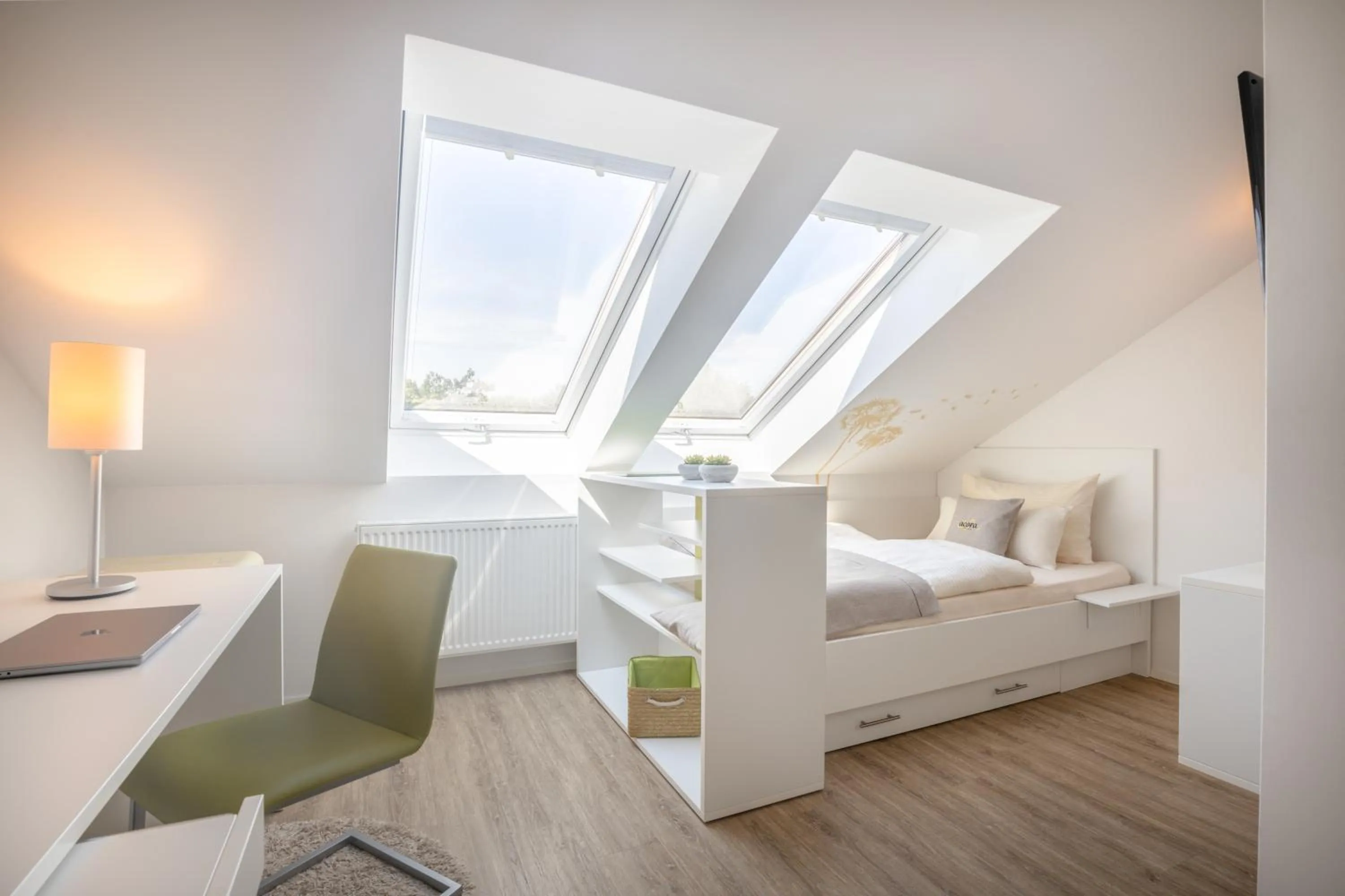 Photo of the whole room, Bed in acora Fürth Living the City