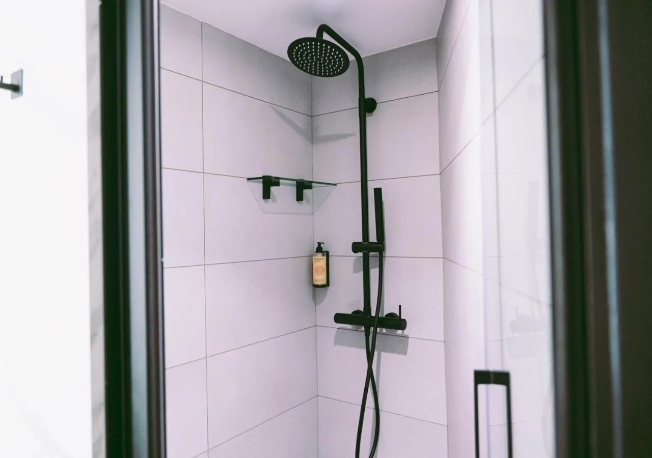 Shower in Hotel Casa Gardenia