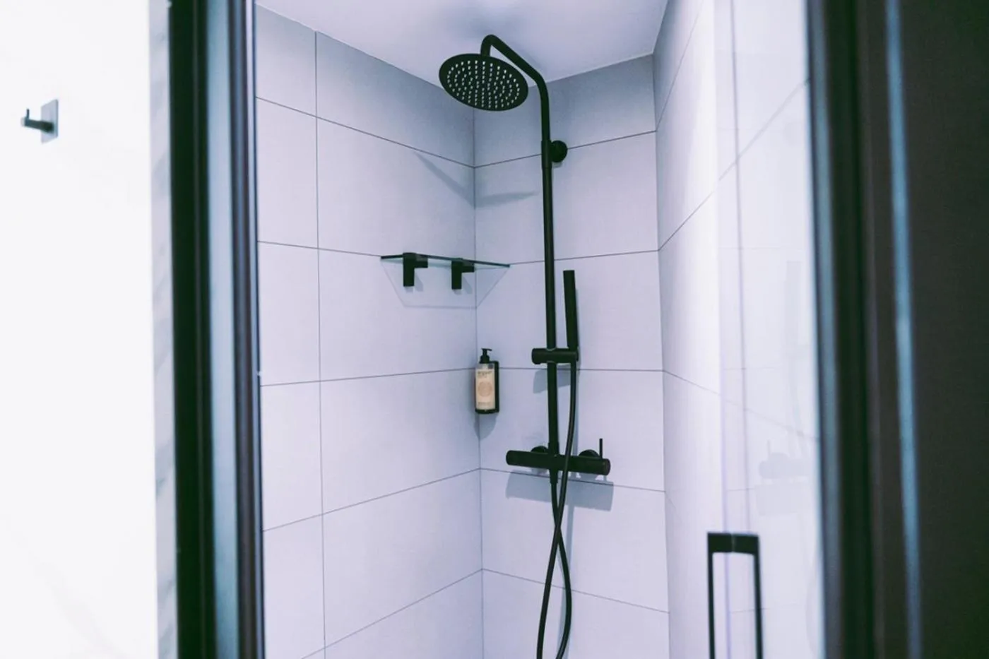 Shower in Hotel Casa Gardenia