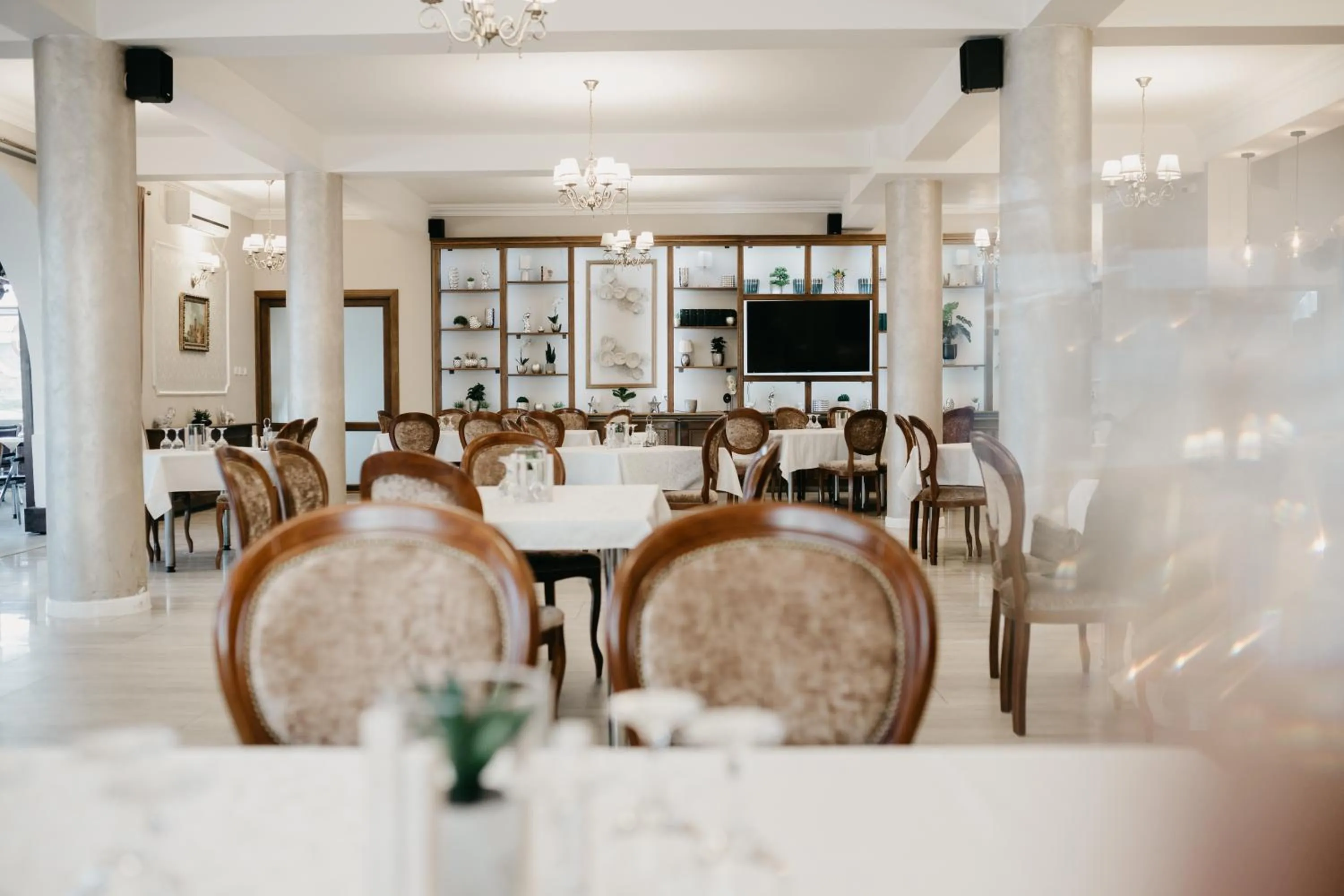 Restaurant/places to eat in PENSIUNEA ANA