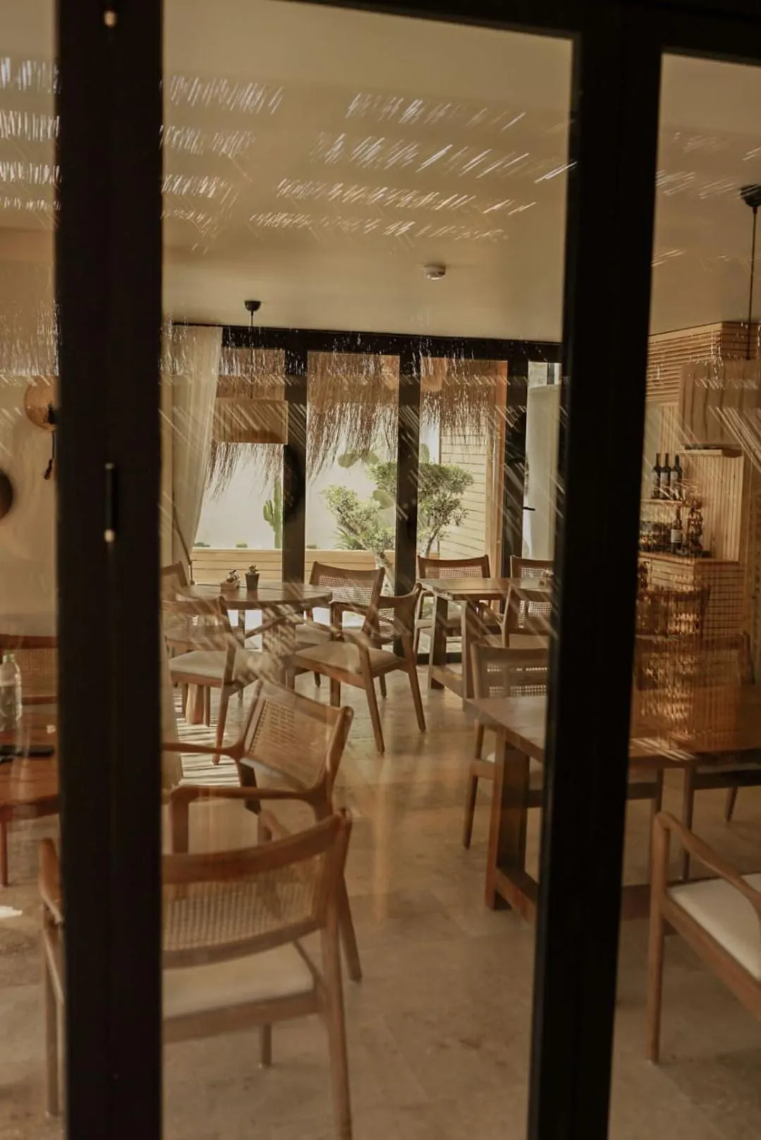 Restaurant/places to eat in The May Five - Adults only