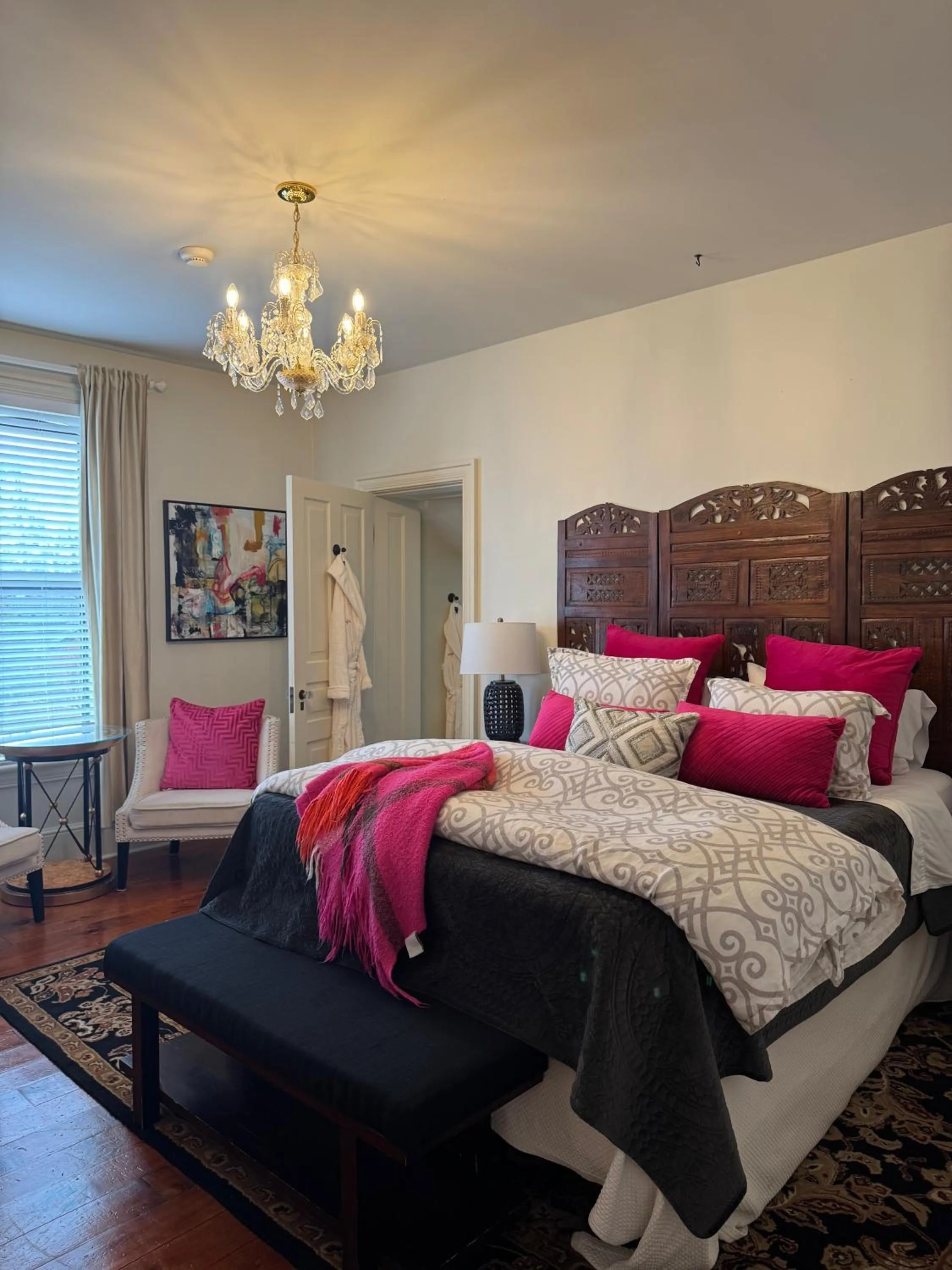 Bed in Norfolk Guest House Inn