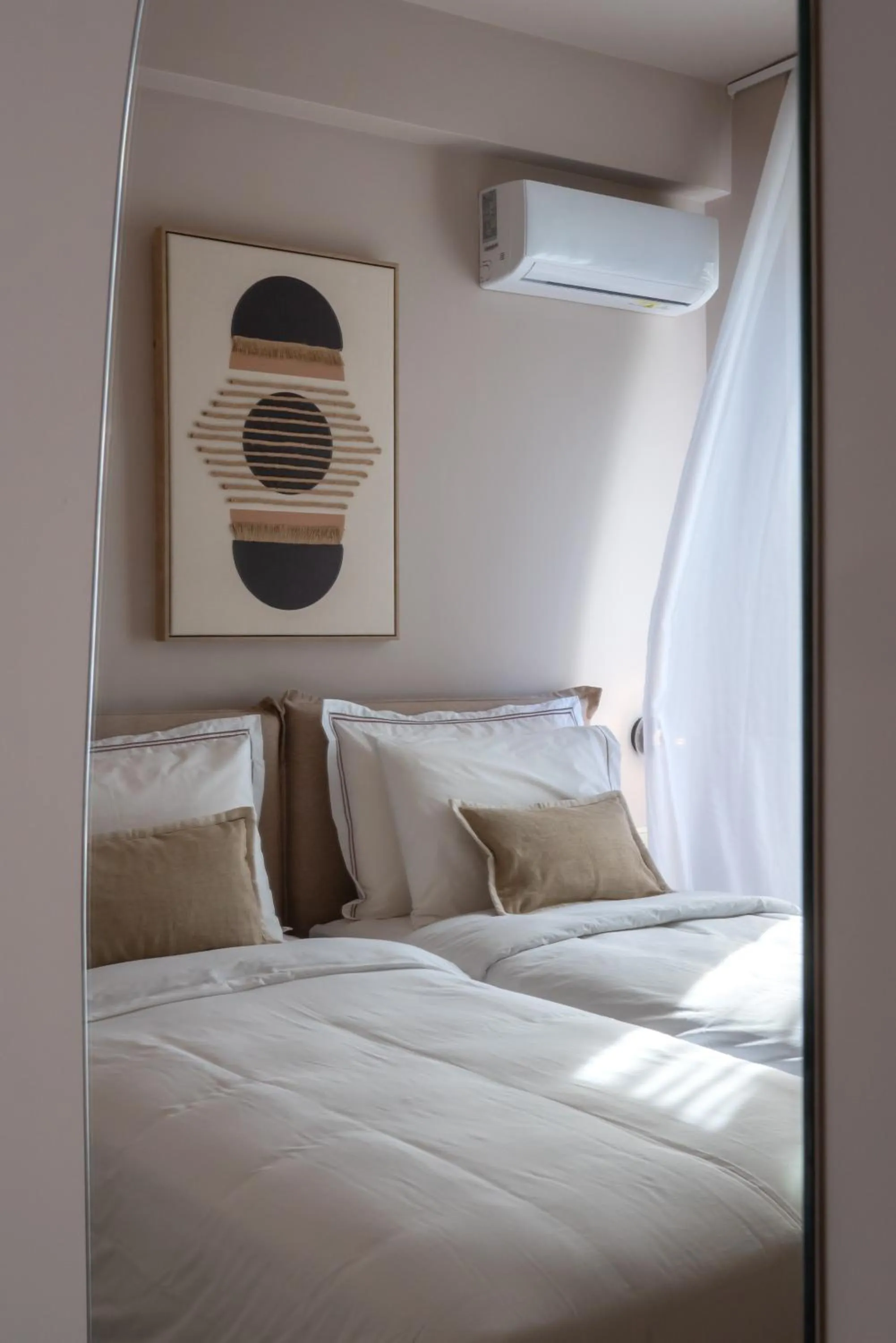 Bed in Num Suites & Lofts Athens