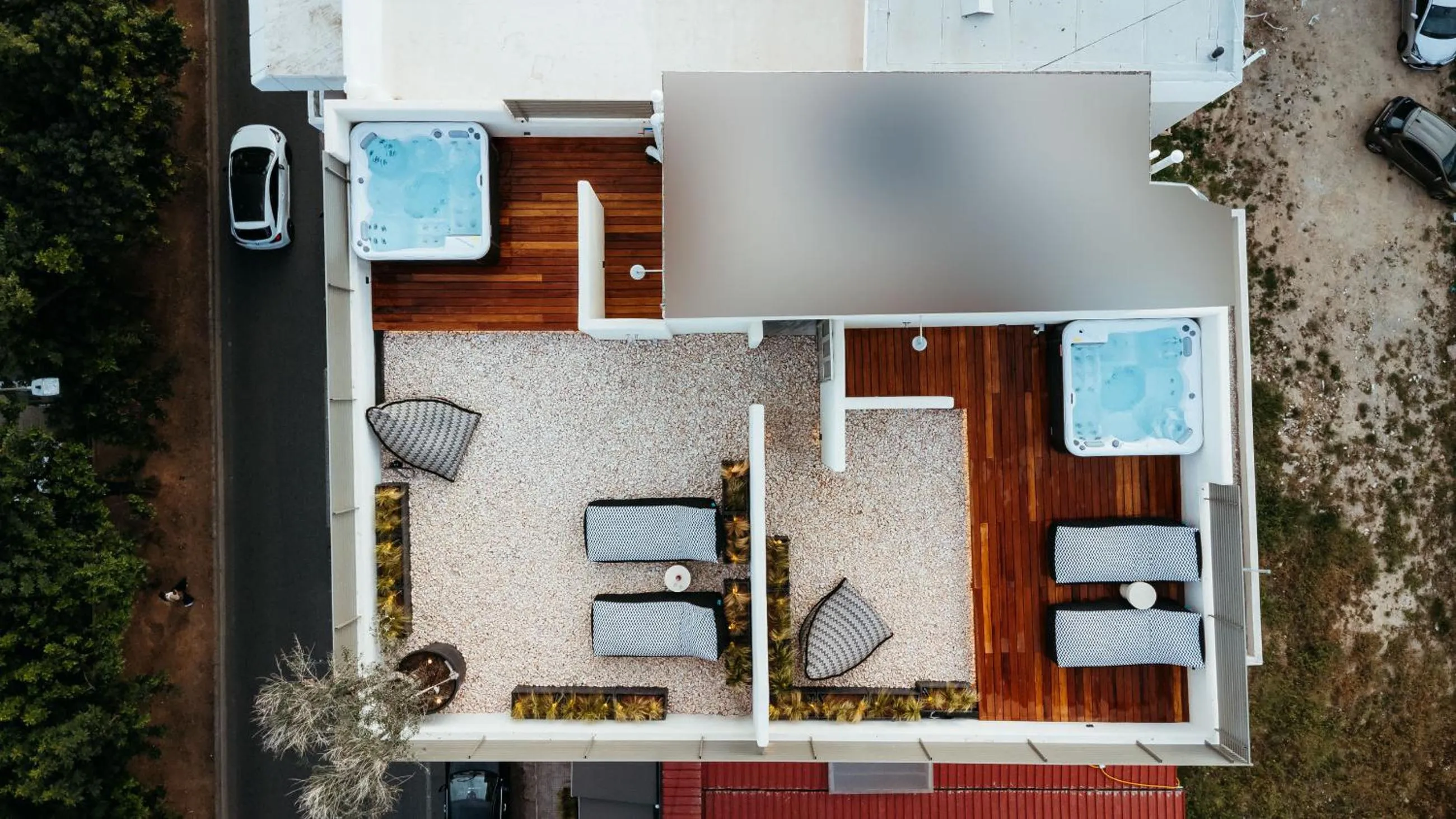 Hot Tub in Num Suites & Lofts Athens