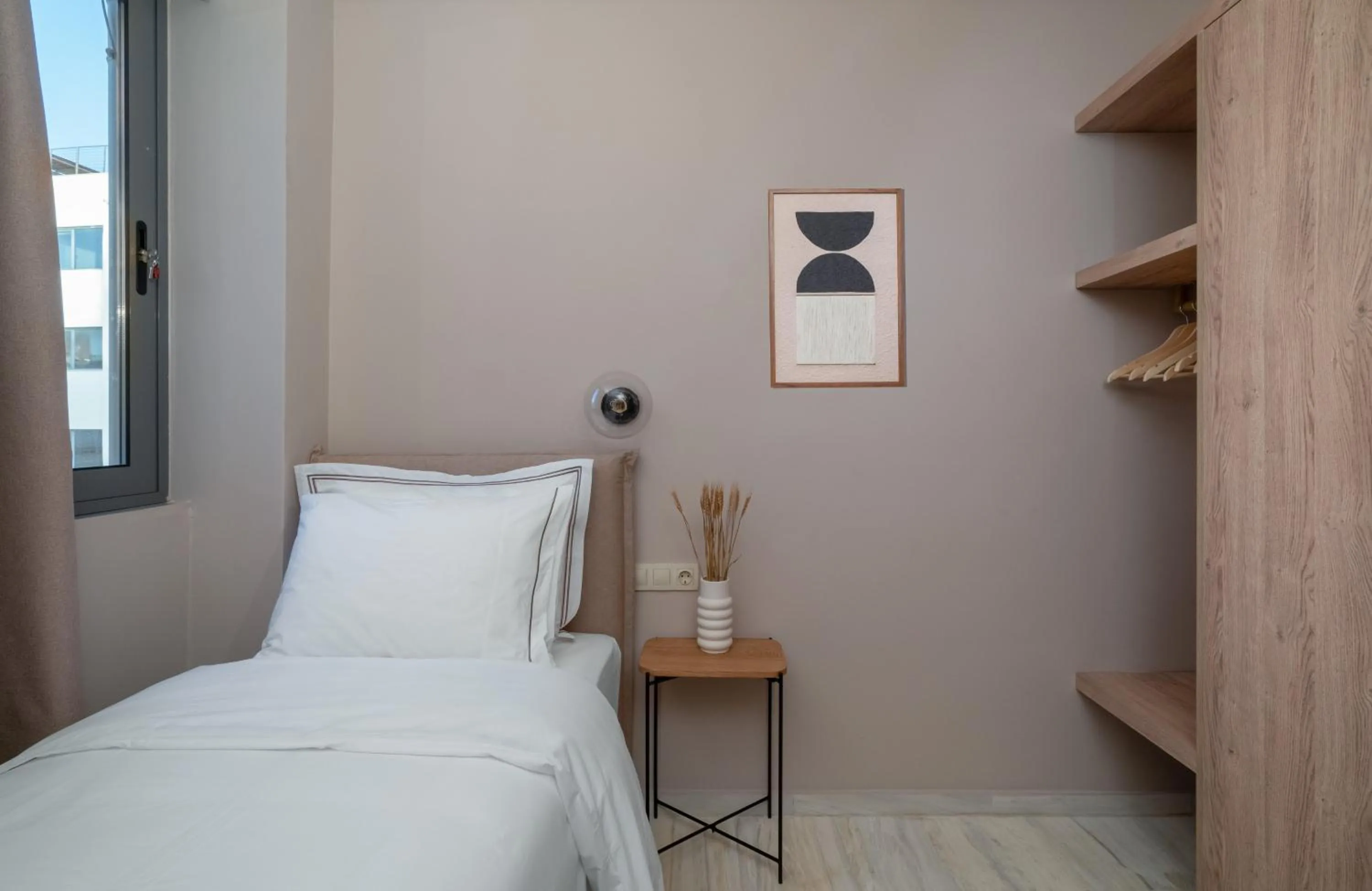 Bed in Num Suites & Lofts Athens