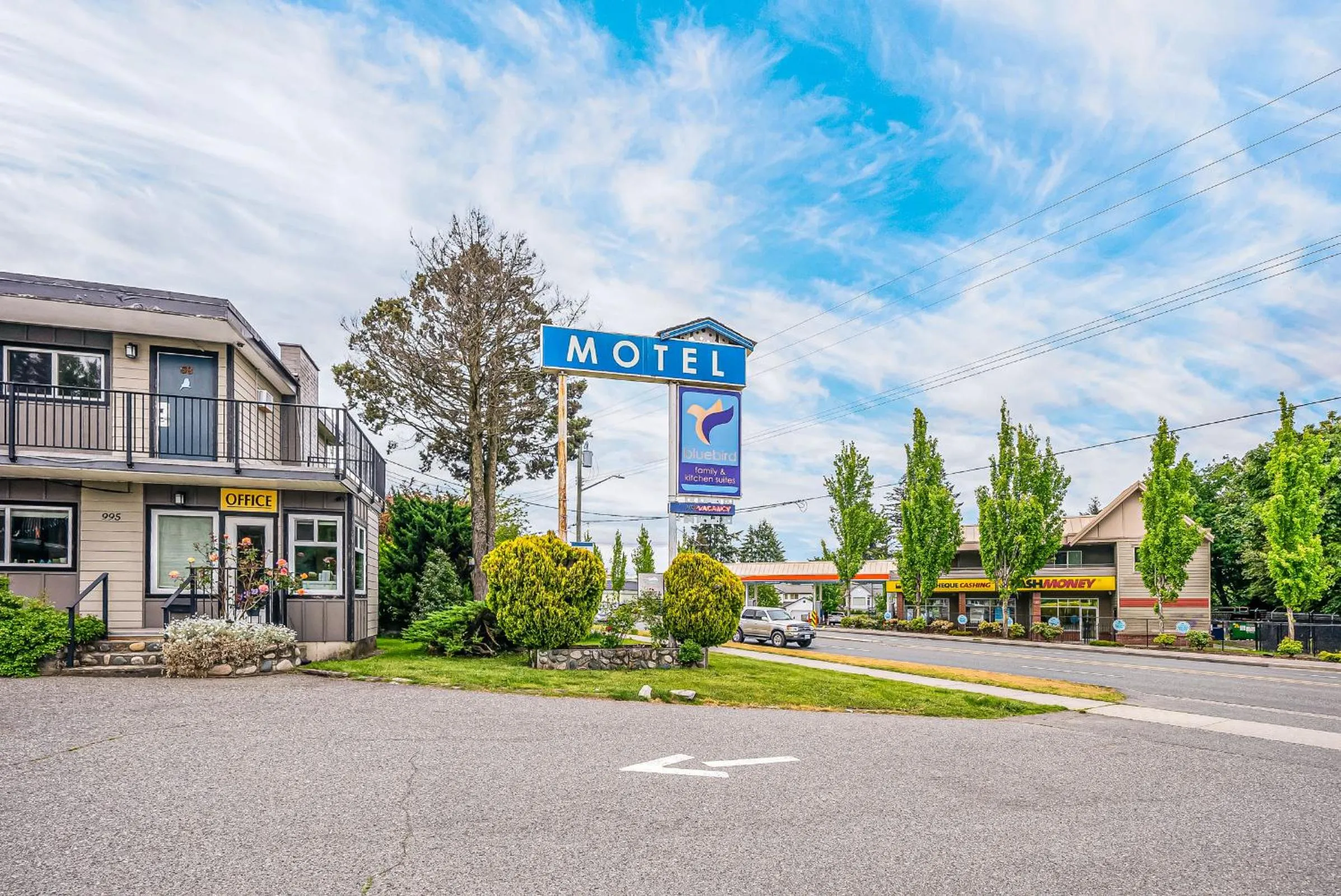 Bluebird Motel