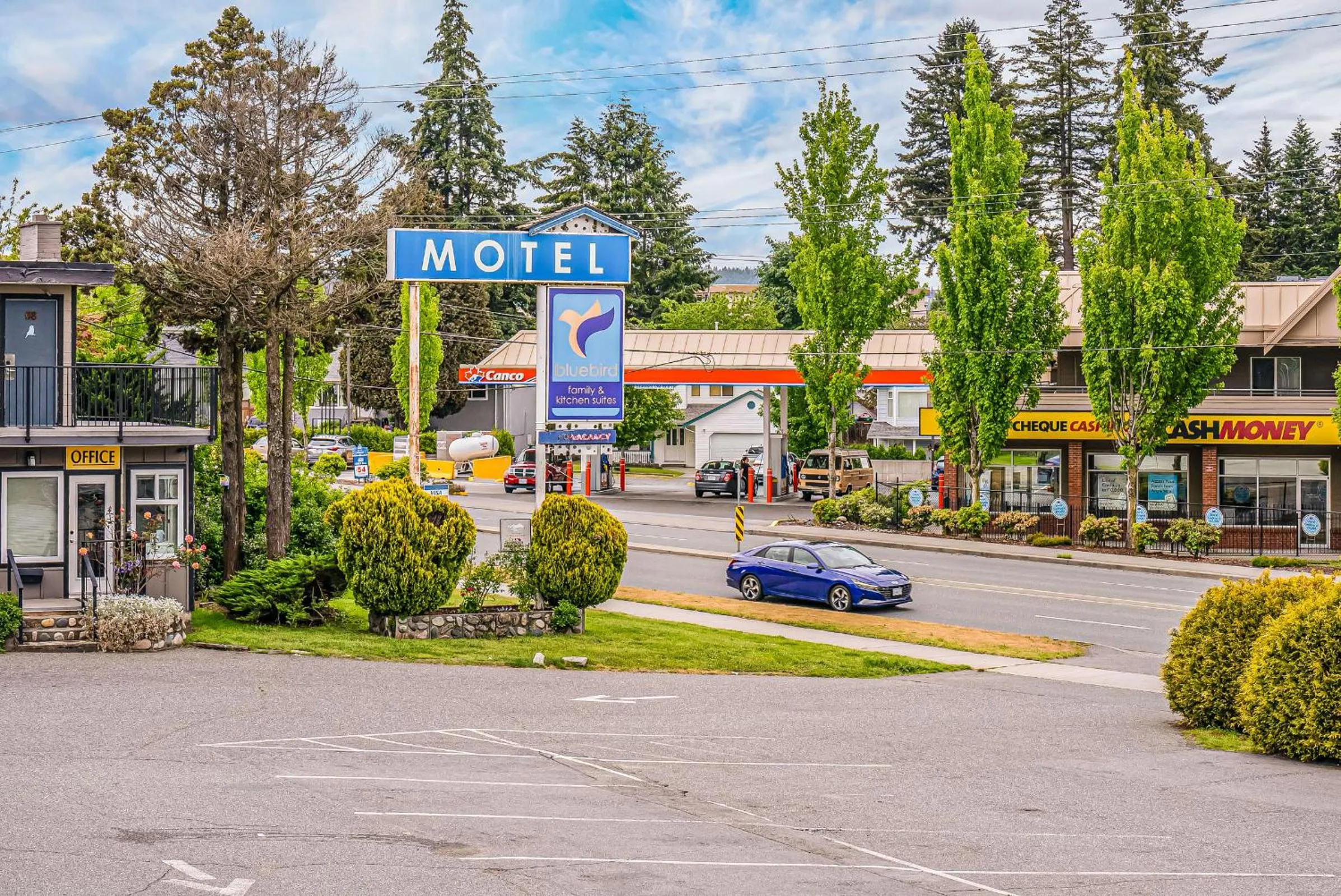 Bluebird Motel