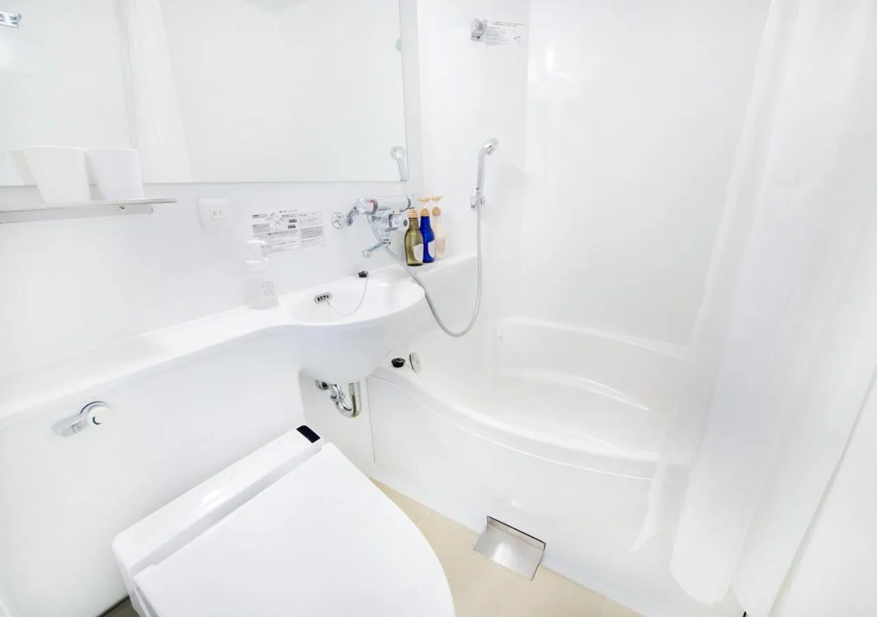 Shower in TKP Sunlife Hotel