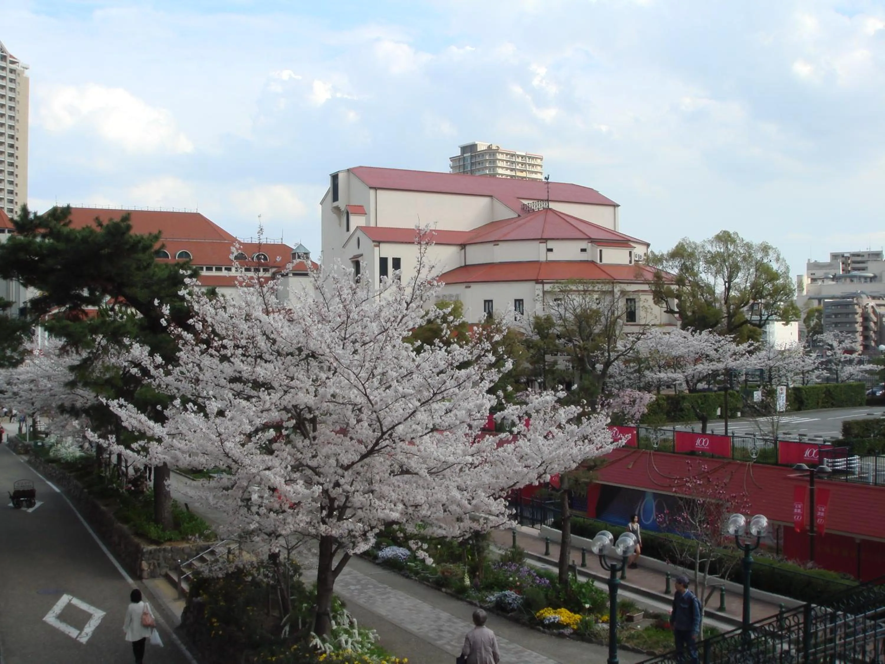 Spring in Hotel Wakamizu