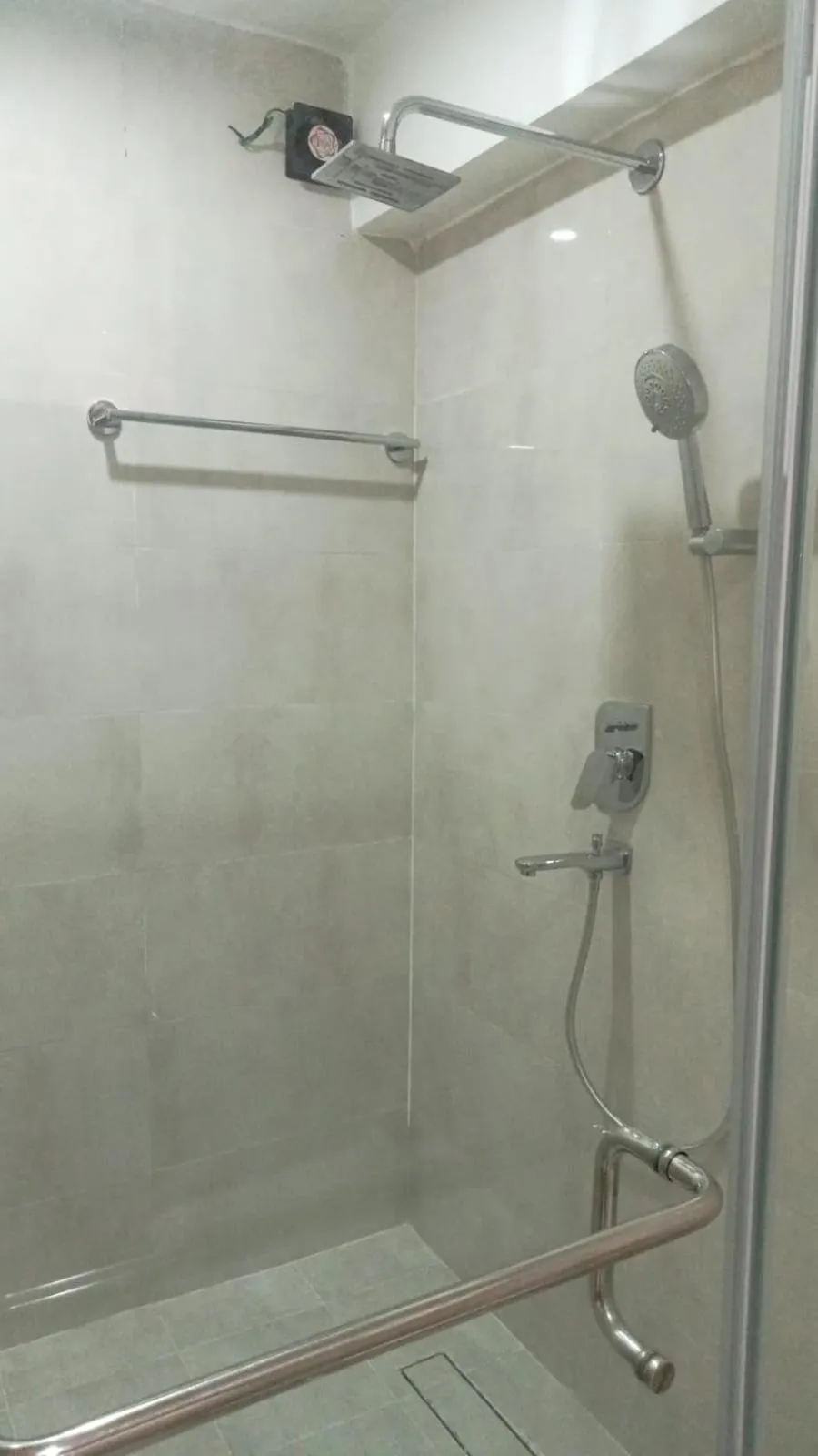 Shower in Boudha Stupa View Guest House