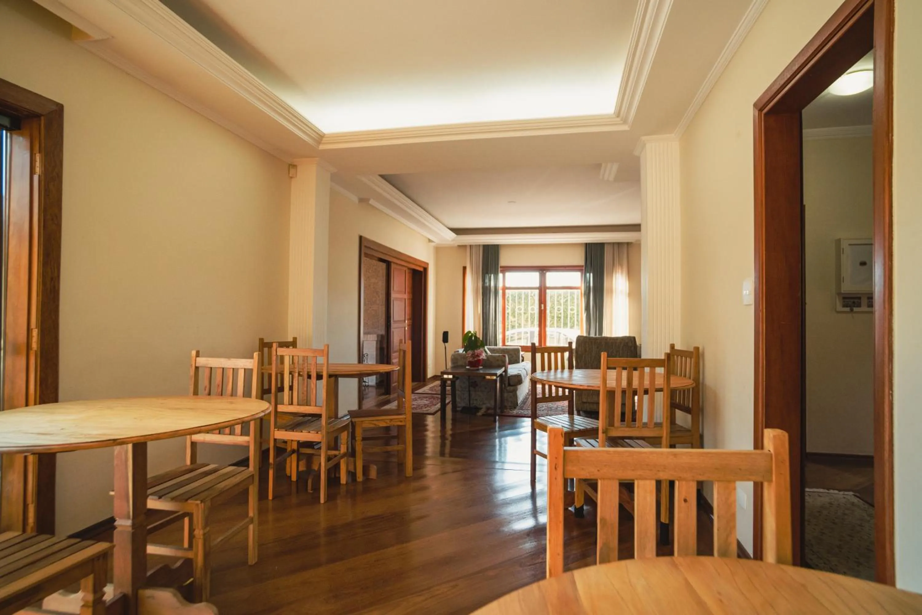 Dining area in Recanto Ninho Verde Village